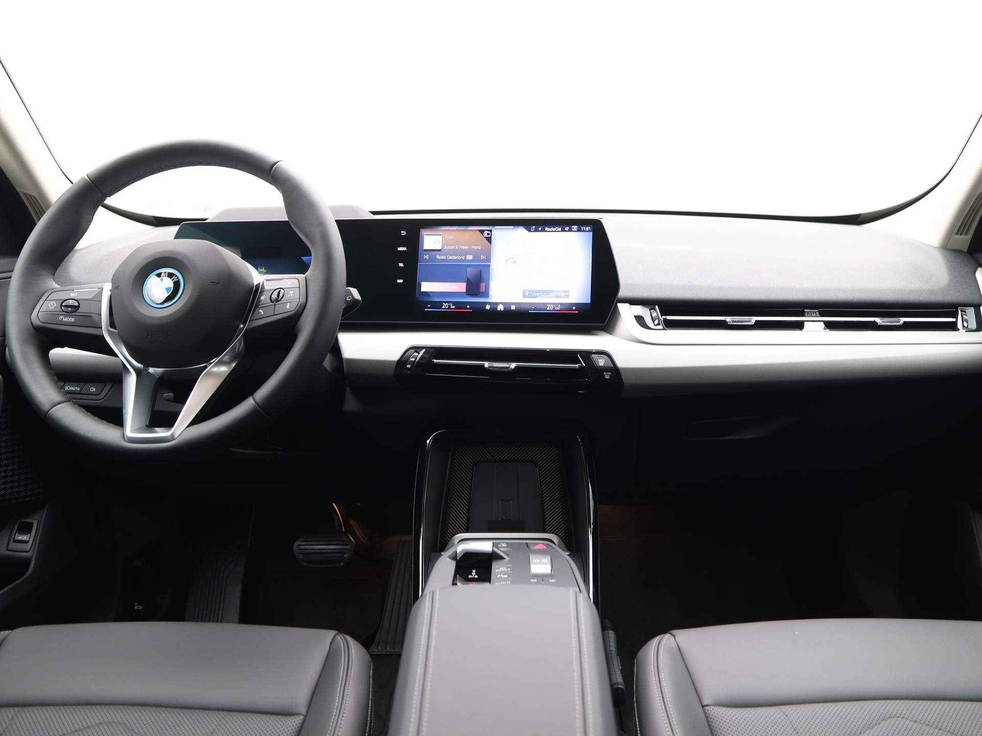 BMW iX1 eDrive20 67 kWh - 14/26