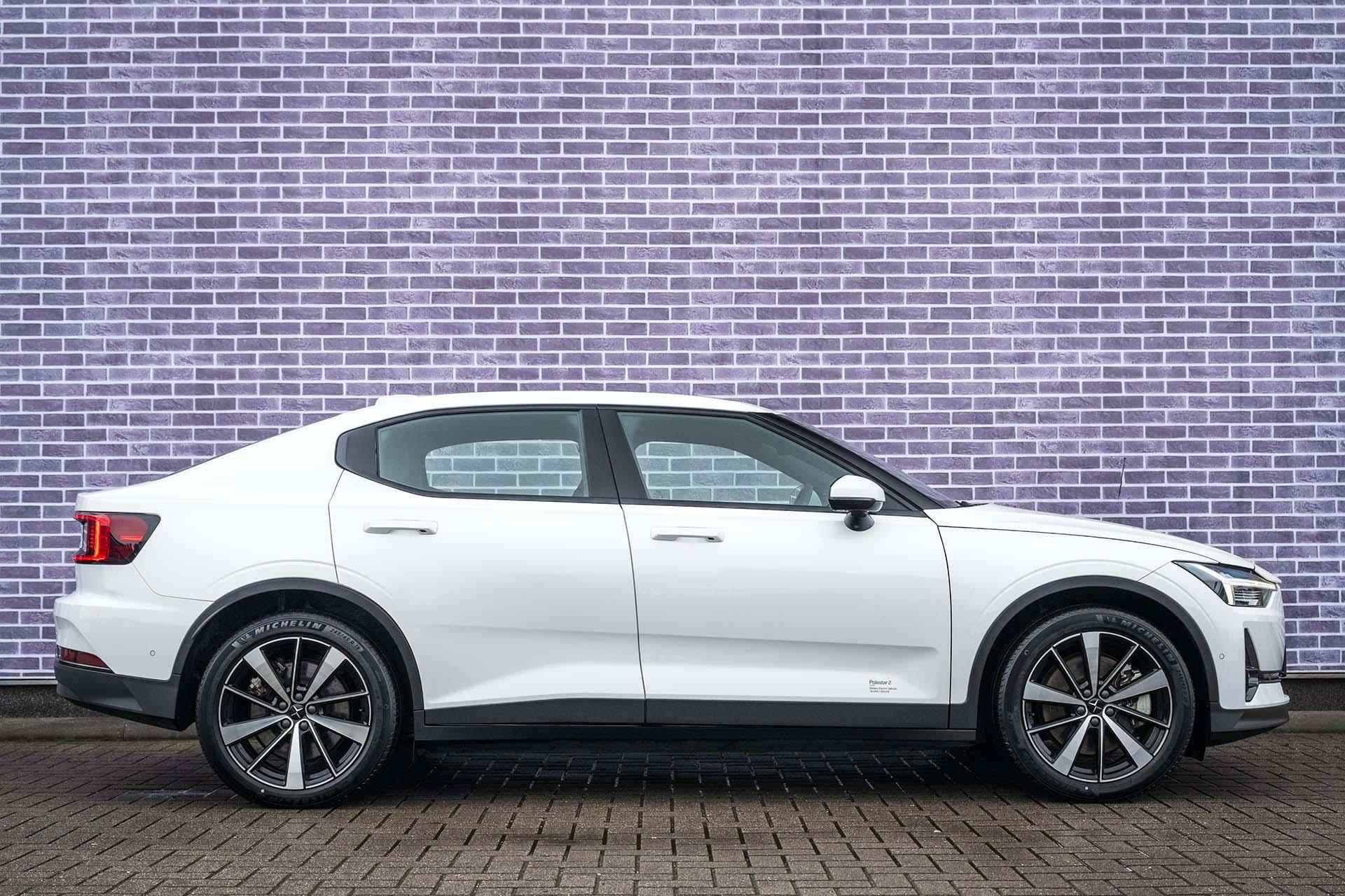 Polestar 2 Long Range Dual Motor 78 kWh | Panoramadak | Adaptive Cruise control | 360º Camera | Stoel/stuur en achterbankverwarming - 15/40