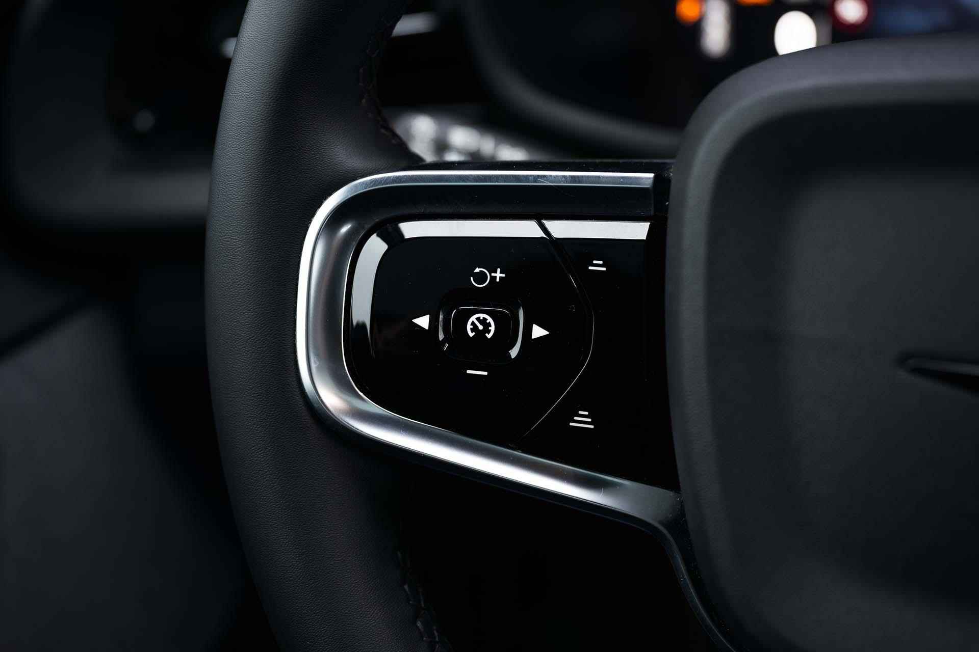 Polestar 2 Long Range Dual Motor 78 kWh | Panoramadak | Adaptive Cruise control | 360º Camera | Stoel/stuur en achterbankverwarming - 33/40