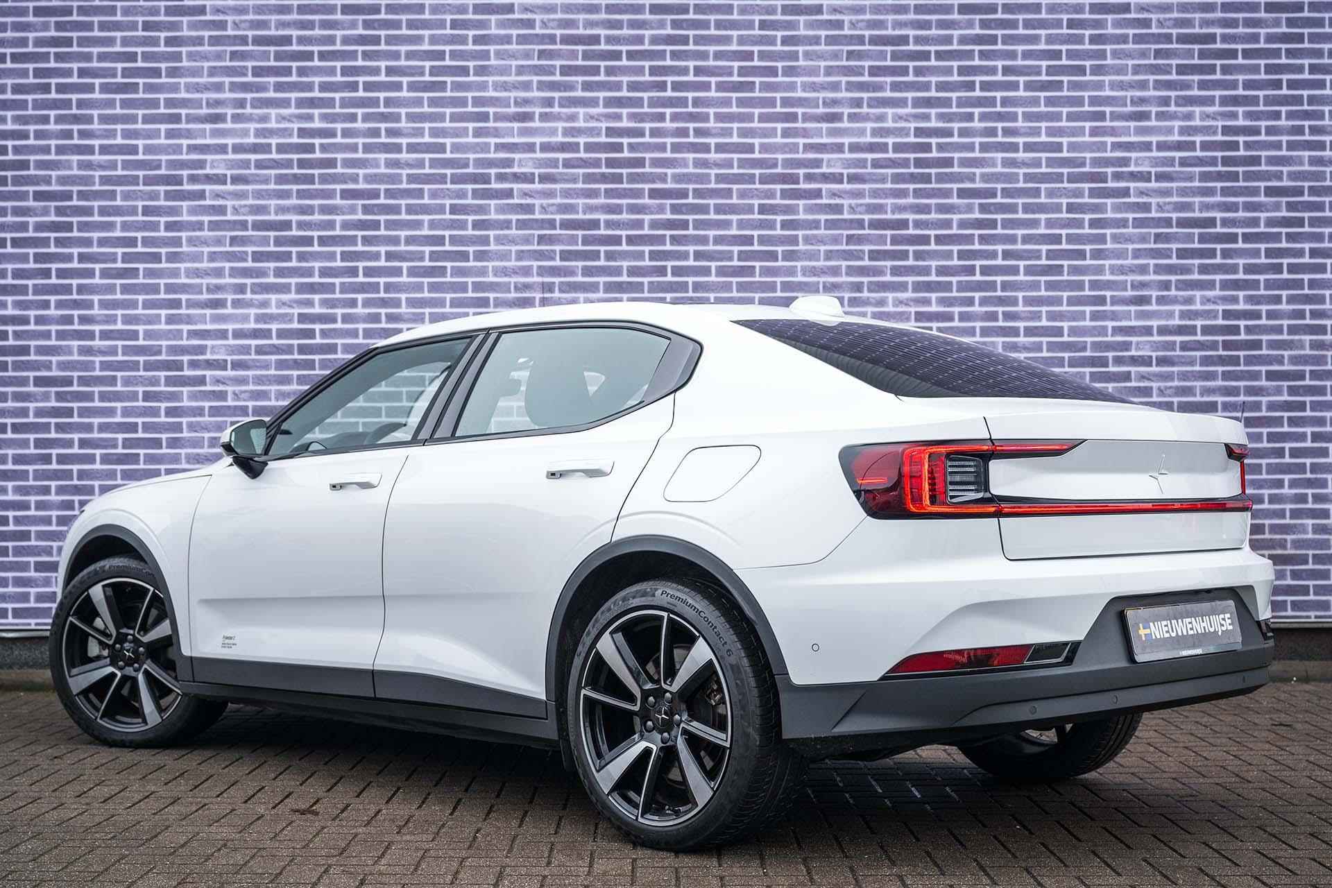 Polestar 2 Long Range Dual Motor 78 kWh | Panoramadak | Adaptive Cruise control | 360º Camera | Stoel/stuur en achterbankverwarming - 5/46