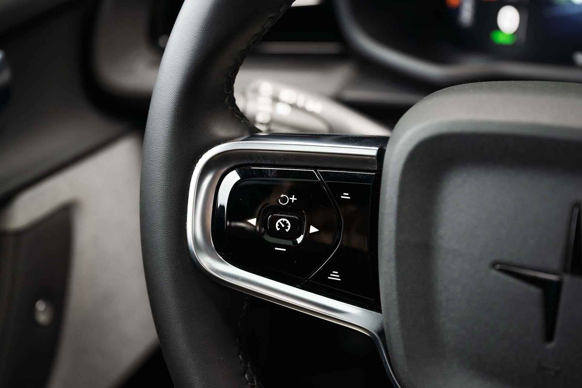 Polestar 2 Long Range Dual Motor 78 kWh | Panoramadak | Adaptive Cruise control | 360º Camera | Stoel/stuur en achterbankverwarming - 40/46