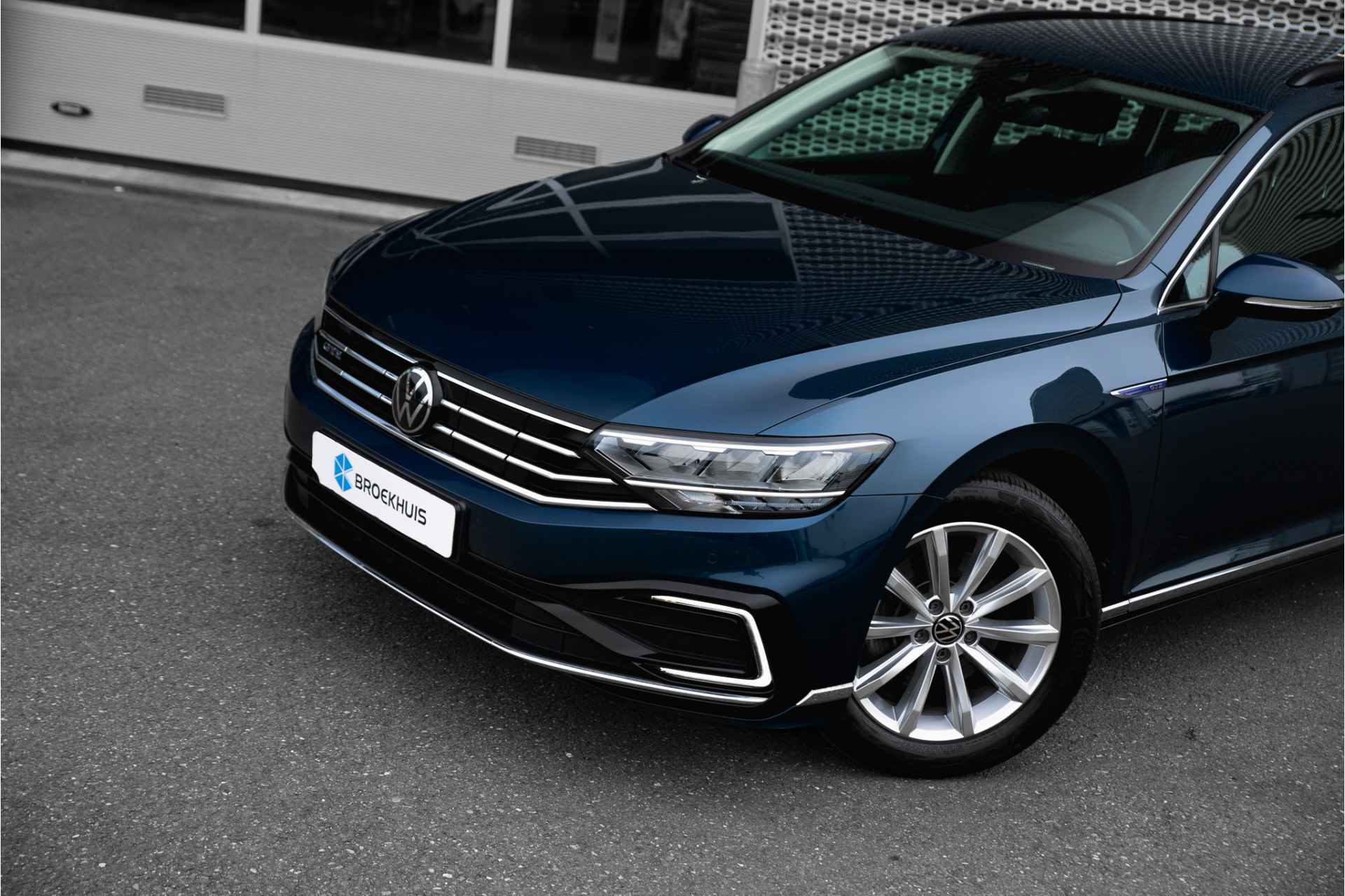 Volkswagen Passat Variant 1.4 TSI PHEV GTE Business | Automaat | Camera | Stoelverwarming | Navigatie - 18/30