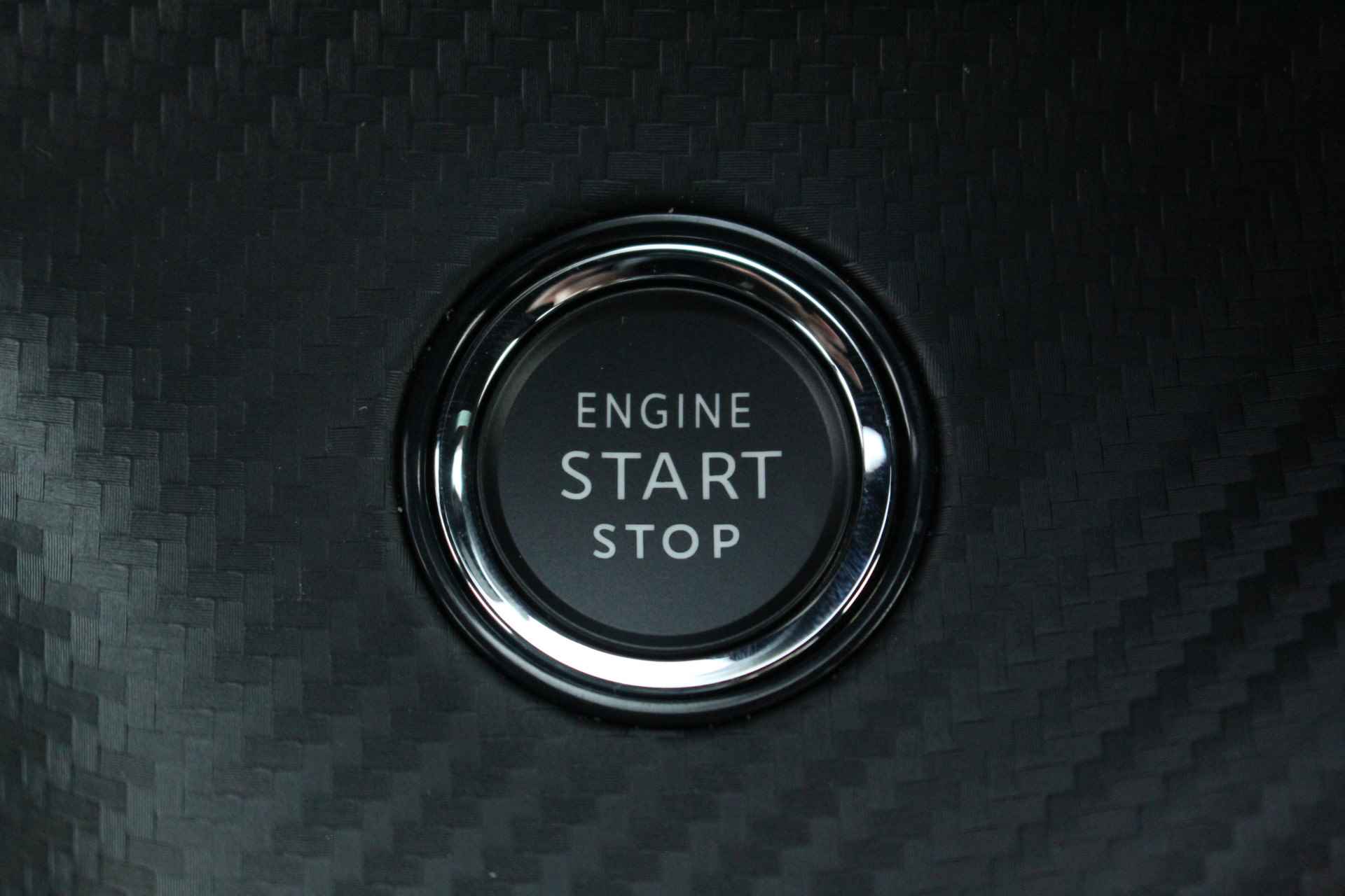 Peugeot e-208 GT 3-FASE 350KM | # | Navi | Camera | St. verwarming | Keyless | 10" scherm | Donker glas | Park Assist V 17" LMV | Cruise & Climate C. | - 31/43