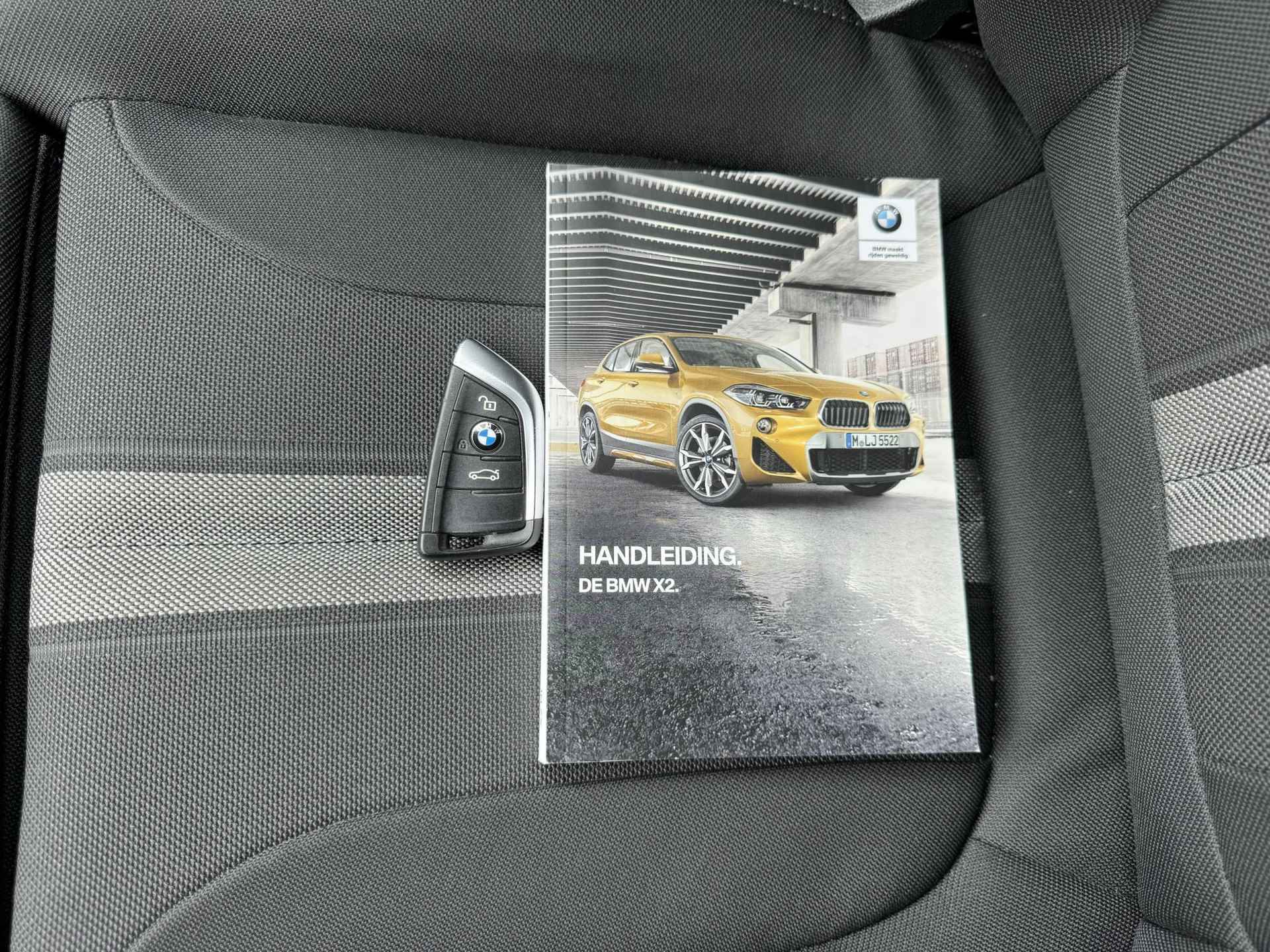 BMW X2 sDrive20i Executive Edition / Head up display / Elektrische kofferbak / Achteruitrijcamera / Navigatie / Cruise control / Bluetooth - 4/42