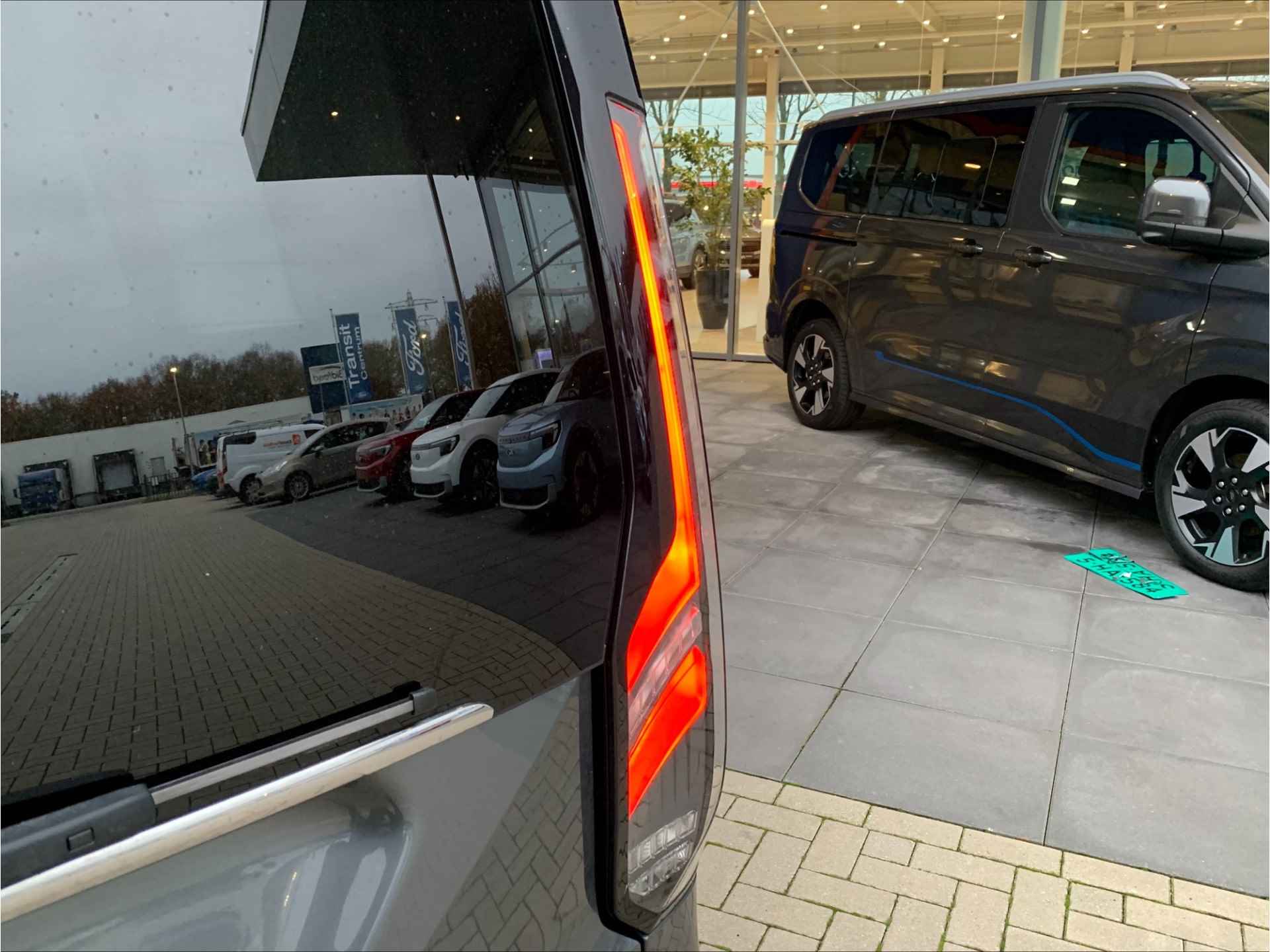 Ford Tourneo Connect Active 1.5 Plug-IN Hybrid 150 PK Automaat | 5 jaar Garantie | 119 KM Elektrisch | 2x schuifdeur | Navi | Climate Control | - 12/47