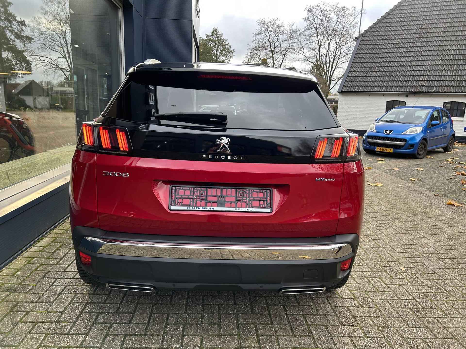 Peugeot 3008 1.6 HYbrid 225 GT Pack Business | 12-2022 !| Meest Complete Uitvoering | Panoramisch Schuif-/Kanteldak | FOCAL HiFi | Alcantara Bekleding | Stoelverwarming | Full LED Verlichting | Keyless Entry | Navigatie | Night Vision | Adaptive Cruise Control | 360 Graden Camera | Dode Hoek Detectie | 19 Inch Lichtmetalen Velgen | - 12/58