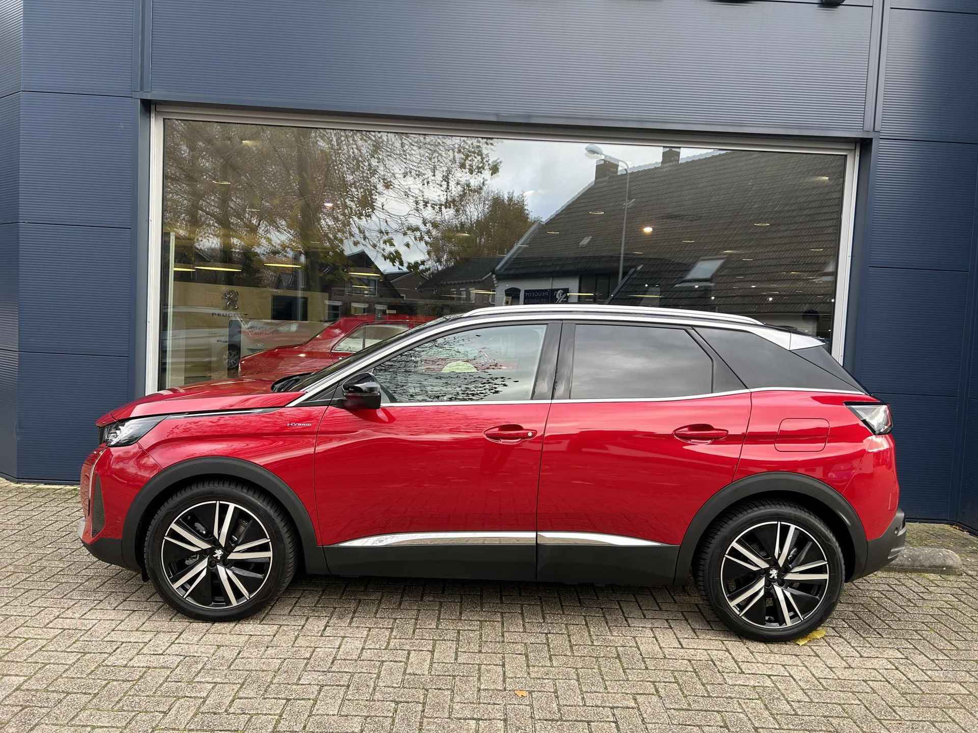 Peugeot 3008 1.6 HYbrid 225 GT Pack Business | 12-2022 !| Meest Complete Uitvoering | Panoramisch Schuif-/Kanteldak | FOCAL HiFi | Alcantara Bekleding | Stoelverwarming | Full LED Verlichting | Keyless Entry | Navigatie | Night Vision | Adaptive Cruise Control | 360 Graden Camera | Dode Hoek Detectie | 19 Inch Lichtmetalen Velgen | - 27/58