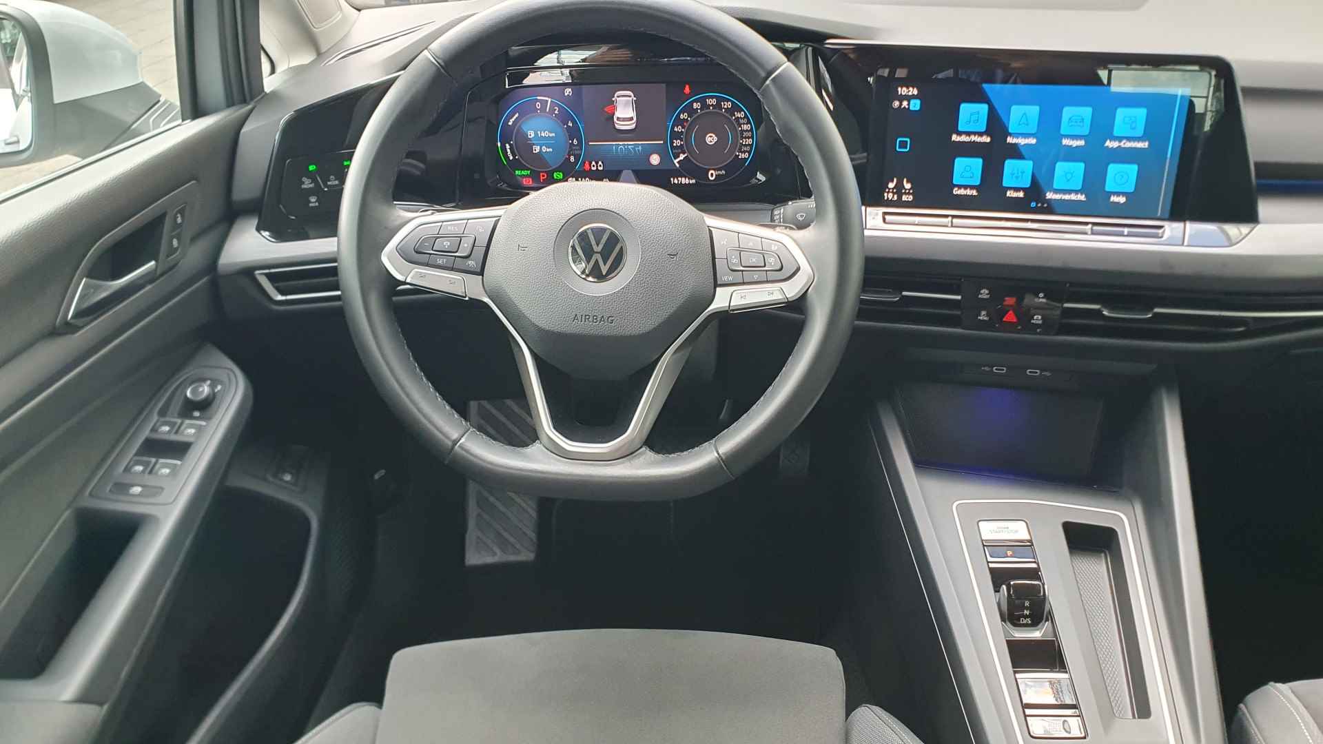 Volkswagen Golf 1.4 eHybrid Style / Digitale Cockpit / Stoel + Stuurverwarming / Parkeersensoren V+A / 16" LMV - 17/32