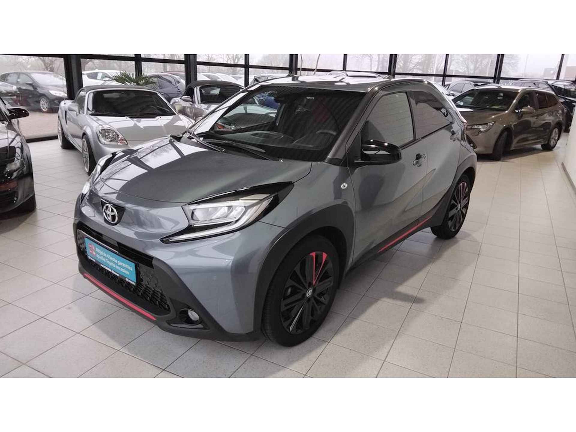 Toyota Aygo X 1.0 VVT-i Undercover | JBL | Stoelverw | LED | Camera | - 4/25