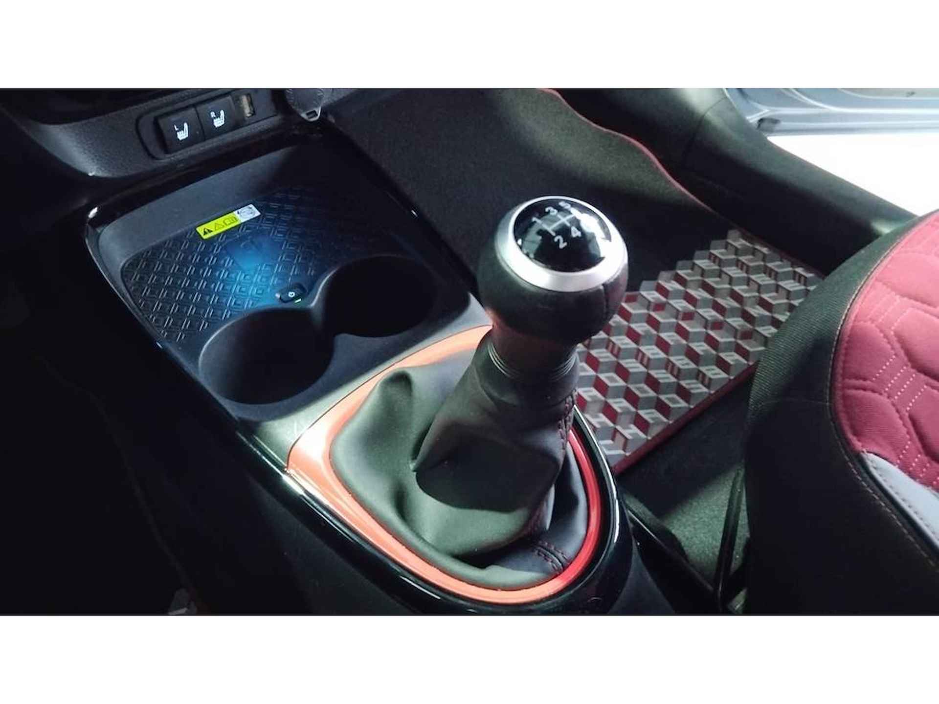 Toyota Aygo X 1.0 VVT-i Undercover | JBL | Stoelverw | LED | Camera | - 19/25