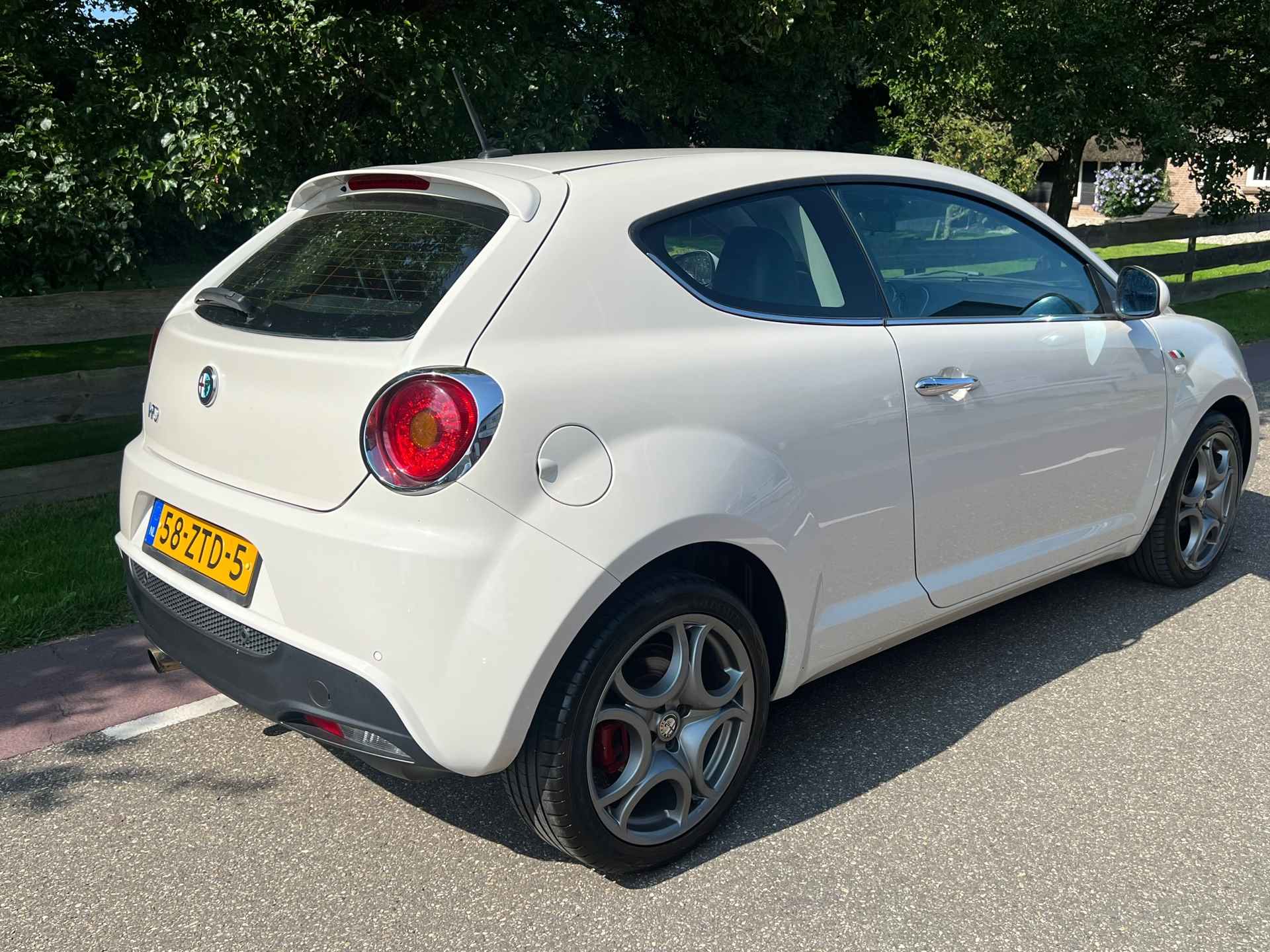 Alfa Romeo MiTo 0.9 TwinAir Distinctive Clima - 3/27