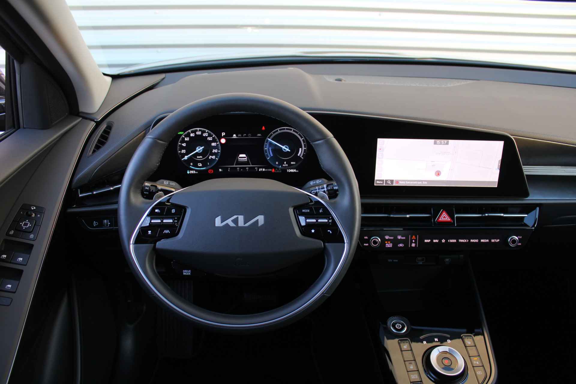Kia Niro EV DynamicPlusLine 64.8 kWh | Airco | Navi | Camera | Cruise | 17" LM | PDC | - 10/38