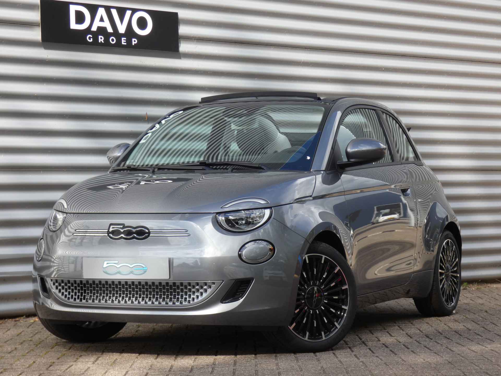 Fiat 500E C Icon 42 kWh ! € 8.072,- VOORDEEL! | Convenience Pack & Pack Comfort - 15/34