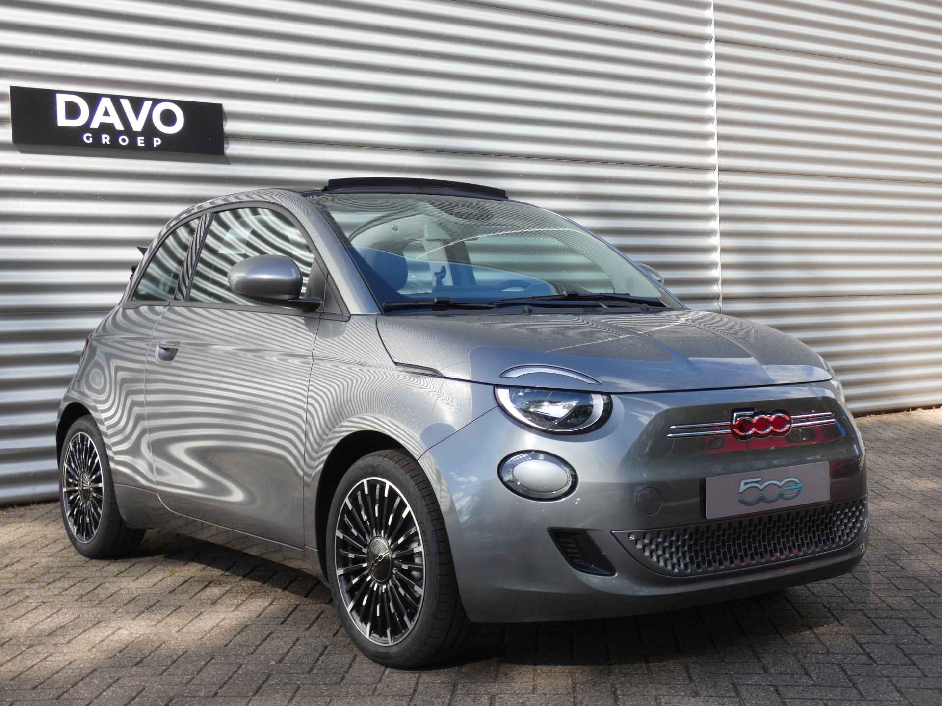 Fiat 500E C Icon 42 kWh ! € 8.072,- VOORDEEL! | Convenience Pack & Pack Comfort - 29/34