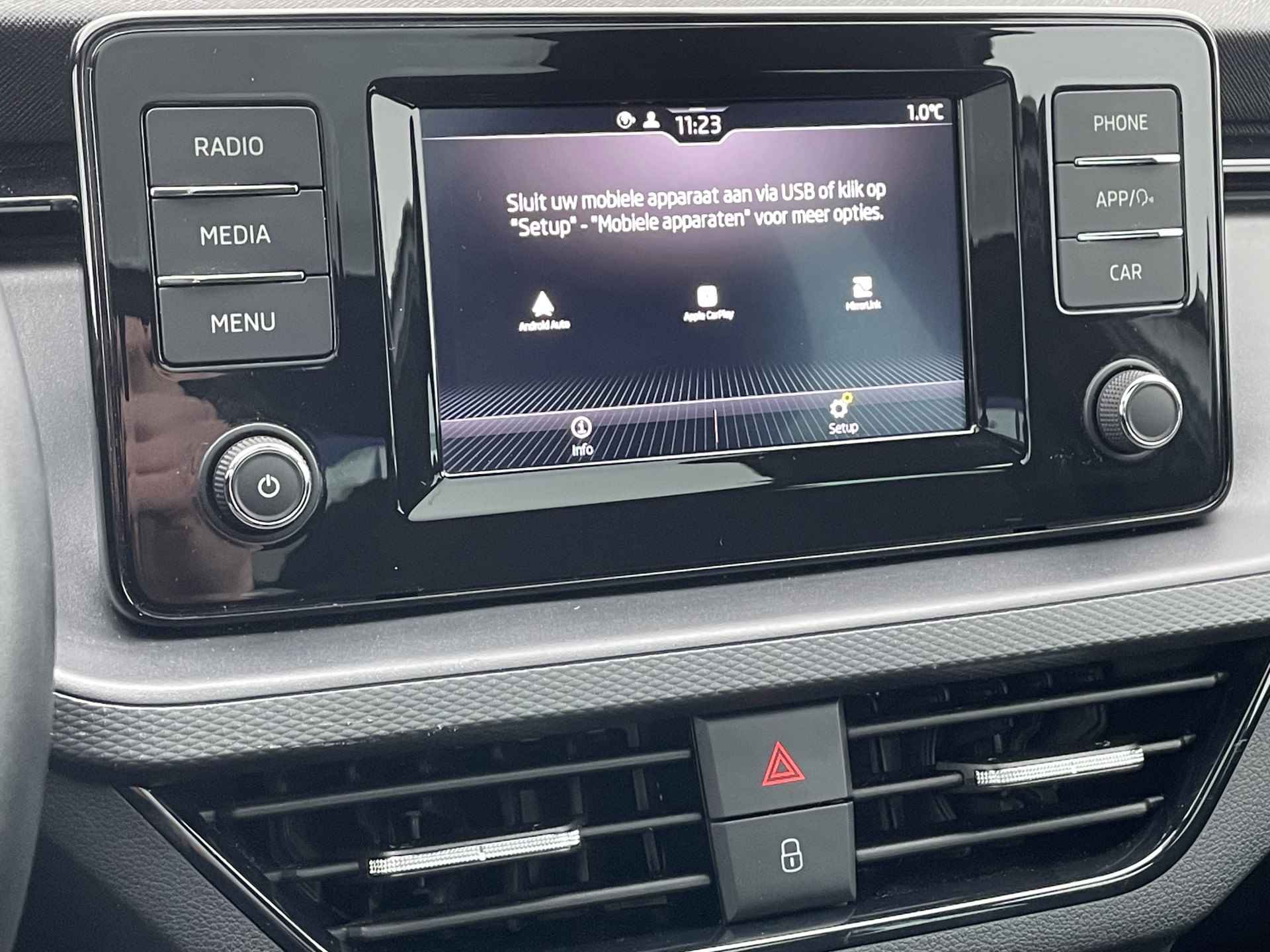 Škoda Scala 1.0 TSI Business Edition | Panoramadak | Camera | Carplay | Cruise Control | LED | Stoelverwarming | - 11/39