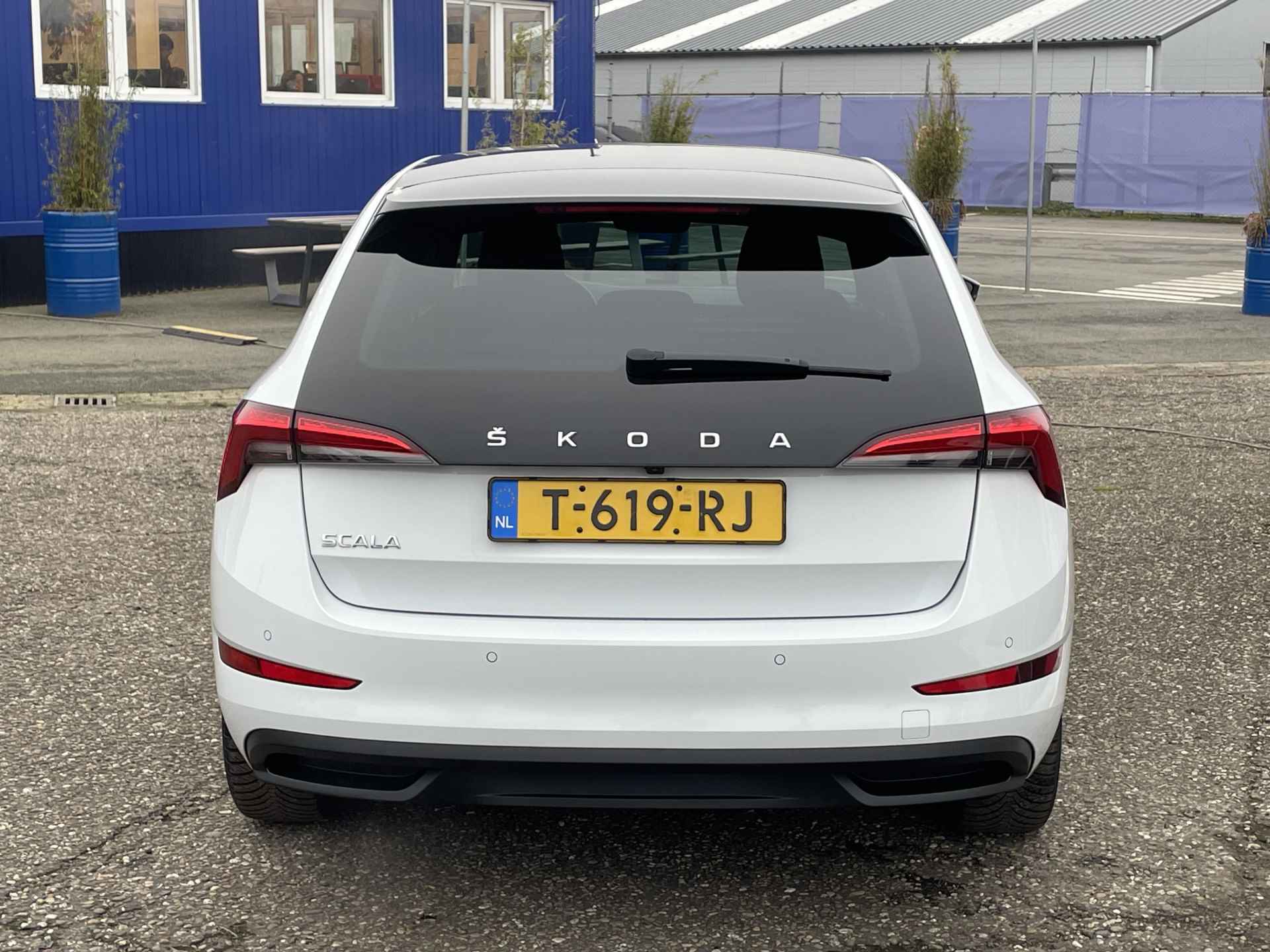 Škoda Scala 1.0 TSI Business Edition | Panoramadak | Camera | Carplay | Cruise Control | LED | Stoelverwarming | - 16/39