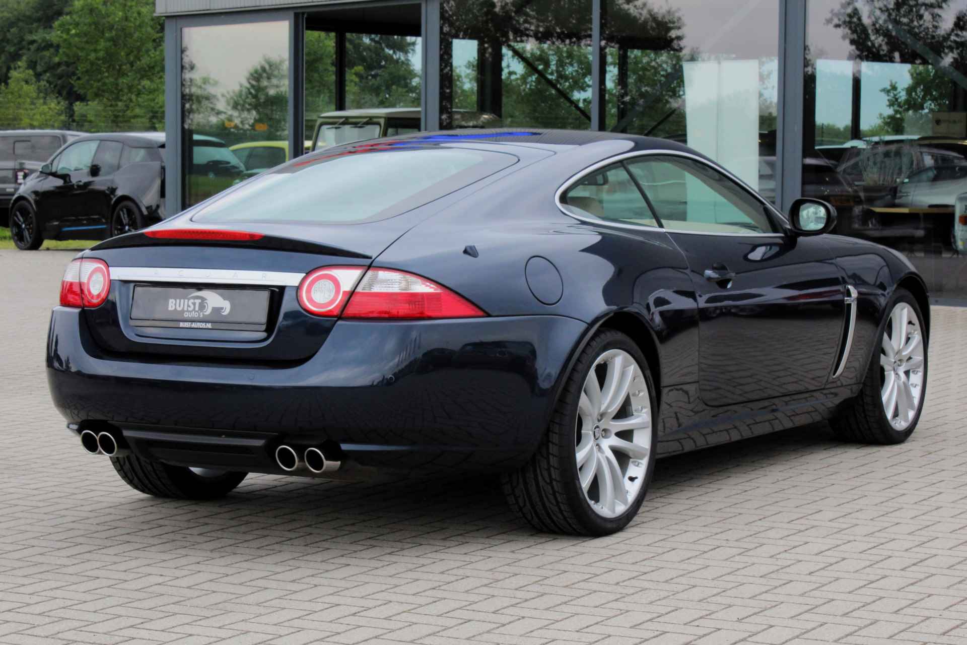 Jaguar XKR 4.2 V8 Coupé NL-auto! 2e eig.! 70859KM! - 2/38