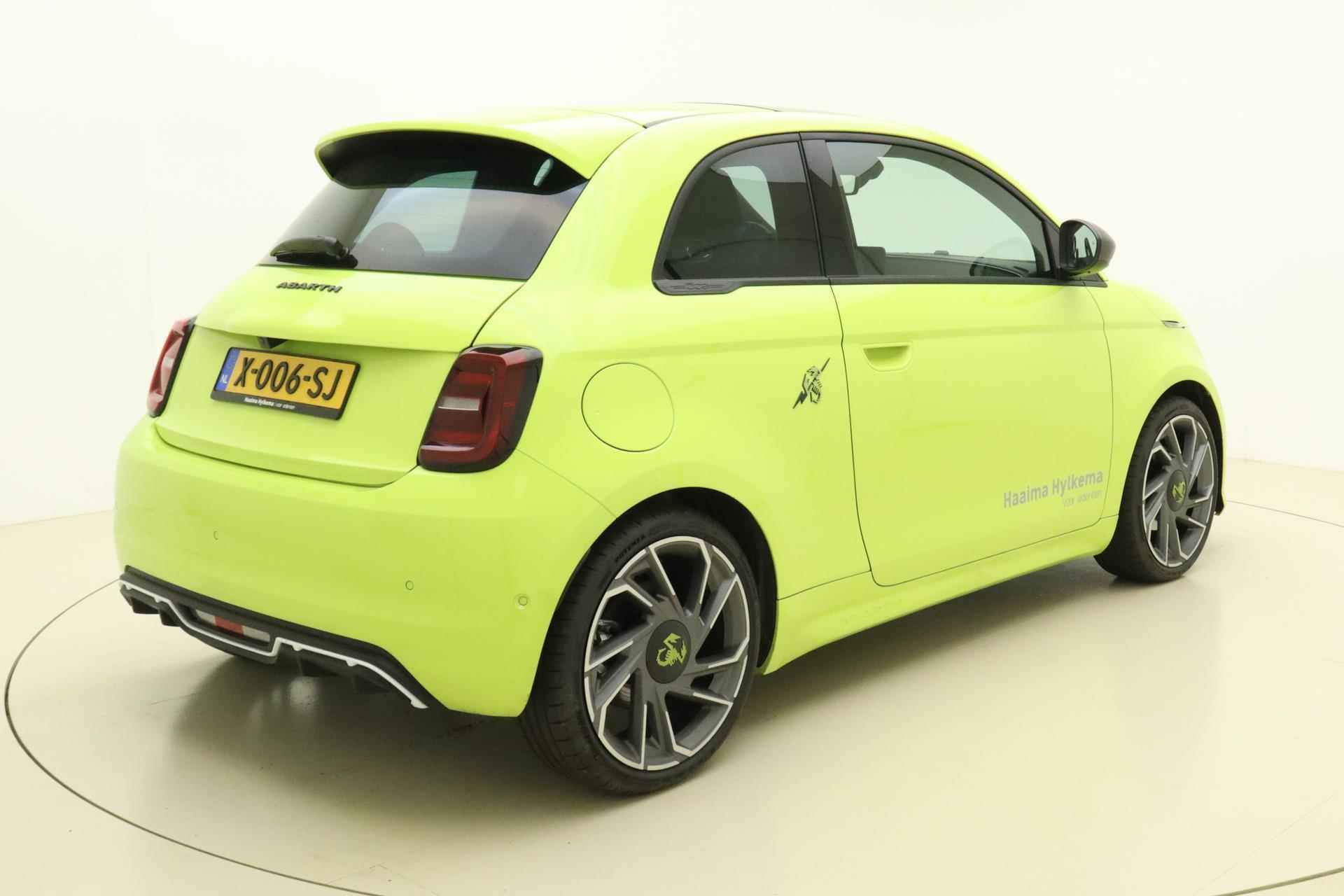 Fiat 500 Abarth Turismo 42 kWh | Acid Green | Alcantara sportinterieur | Full LED koplampen | Panoramadak | Navi | Camera | Dodehoek detectie - 3/46