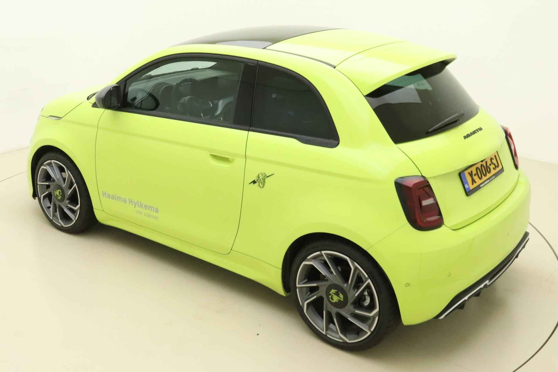 Fiat 500 Abarth Turismo 42 kWh | Acid Green | Alcantara sportinterieur | Full LED koplampen | Panoramadak | Navi | Camera | Dodehoek detectie - 5/46