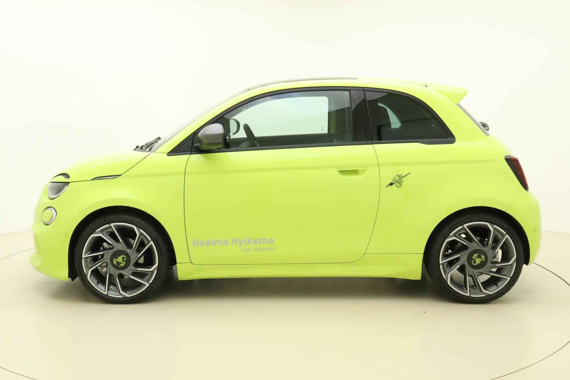 Fiat 500 Abarth Turismo 42 kWh | Acid Green | Alcantara sportinterieur | Full LED koplampen | Panoramadak | Navi | Camera | Dodehoek detectie - 6/46