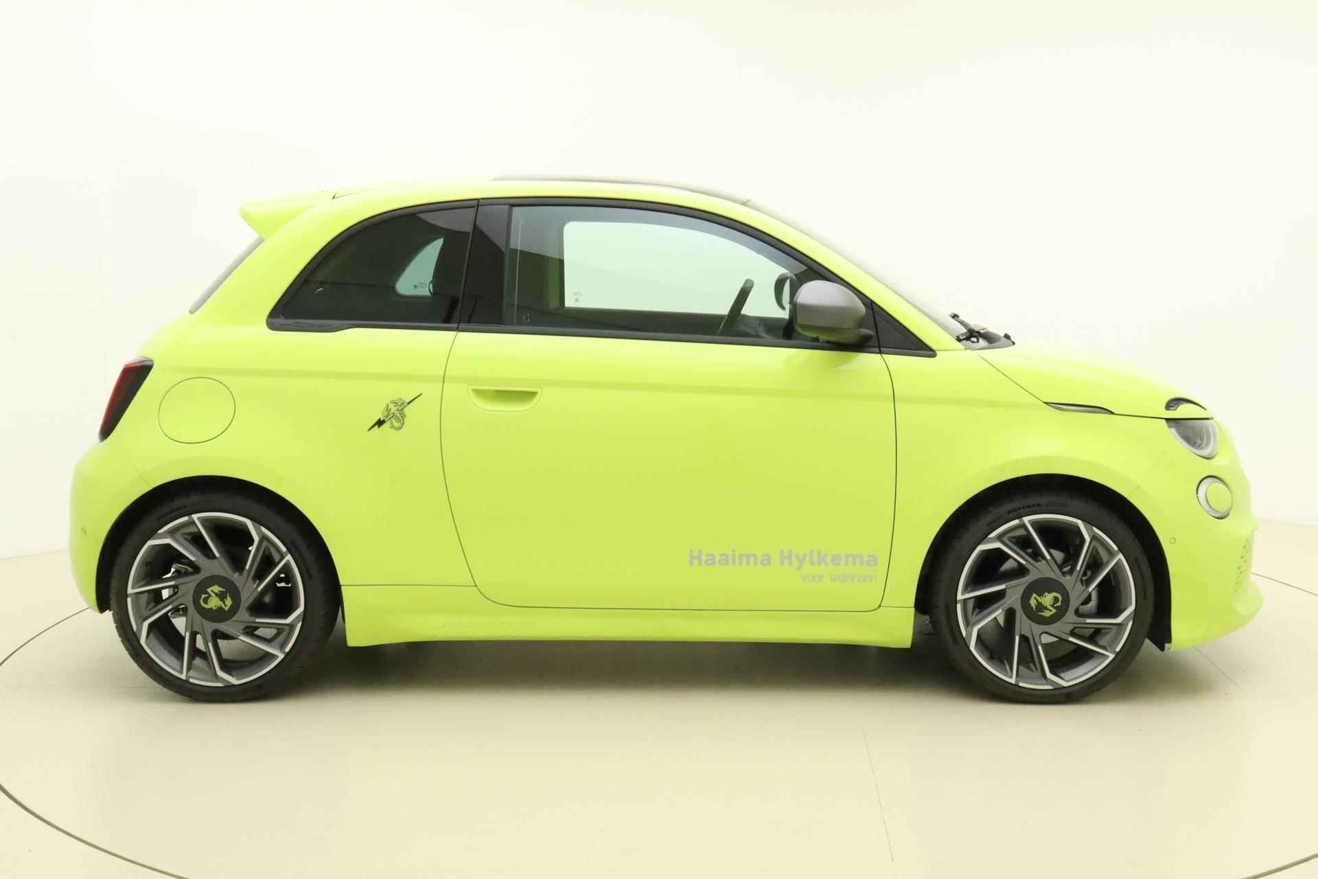 Fiat 500 Abarth Turismo 42 kWh | Acid Green | Alcantara sportinterieur | Full LED koplampen | Panoramadak | Navi | Camera | Dodehoek detectie - 10/46