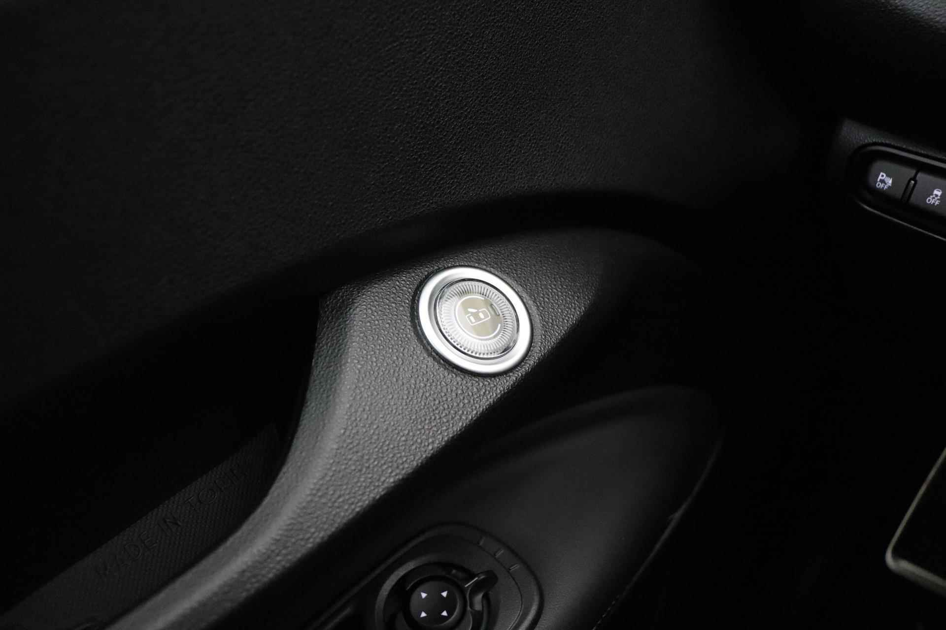 Fiat 500 Abarth Turismo 42 kWh | Acid Green | Alcantara sportinterieur | Full LED koplampen | Panoramadak | Navi | Camera | Dodehoek detectie - 24/46