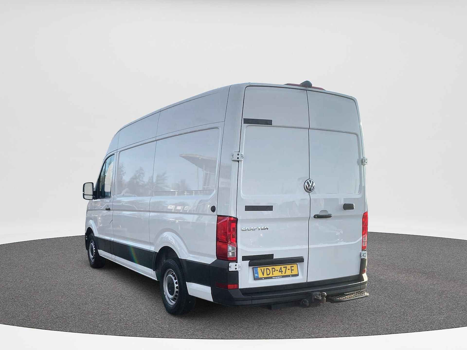 Volkswagen Crafter 35 2.0 TDI L3H3 Trendline | 140 pk |A-Camera | Betimmering | Trekhaak | - 9/18