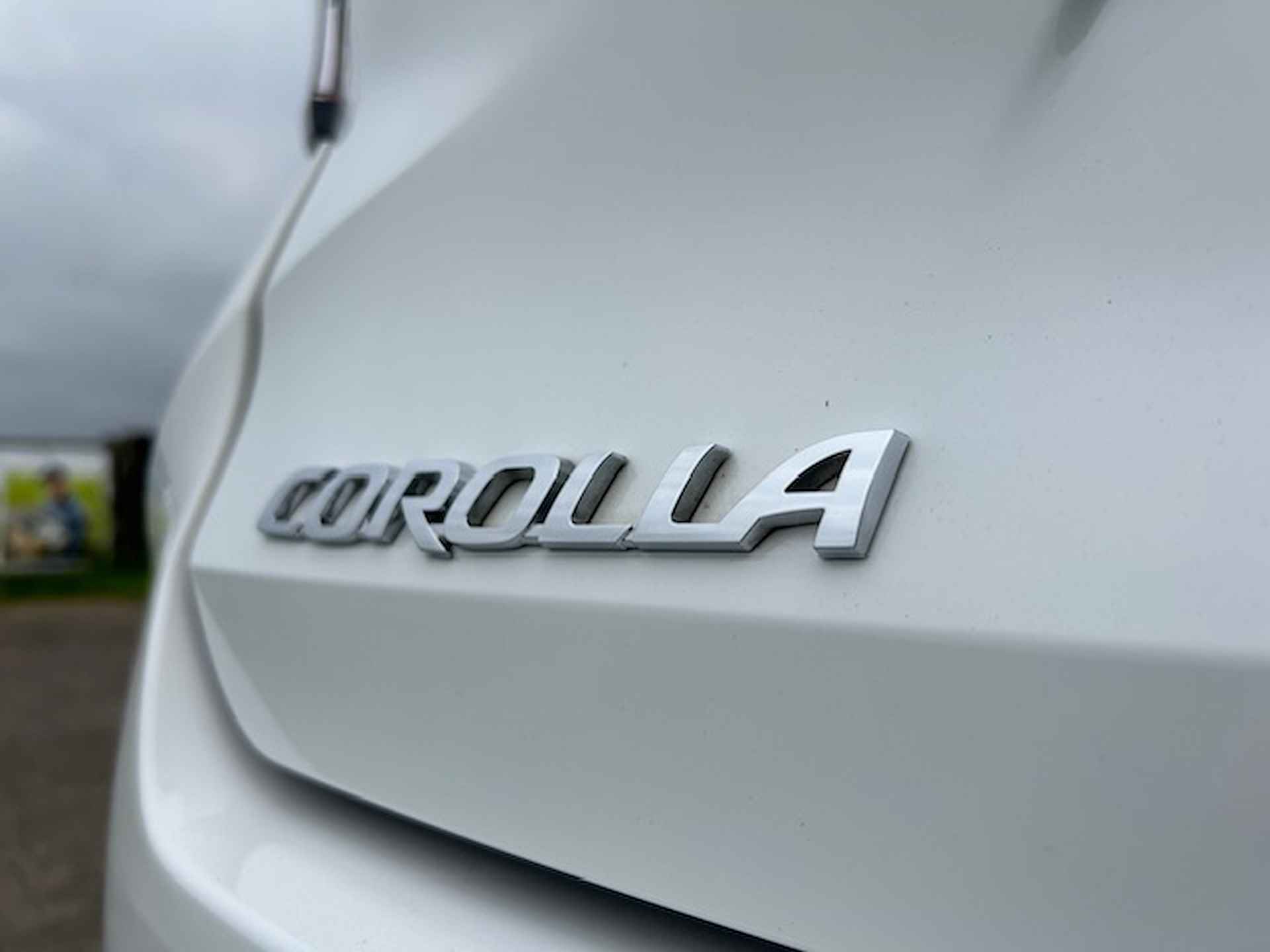 TOYOTA Corolla Touring Sports 1.8 Hybrid CVT Active | Navigatie | Camera | Climate control | All season banden | Apple carplay/ Android auto | Cruise conrol - 10/23