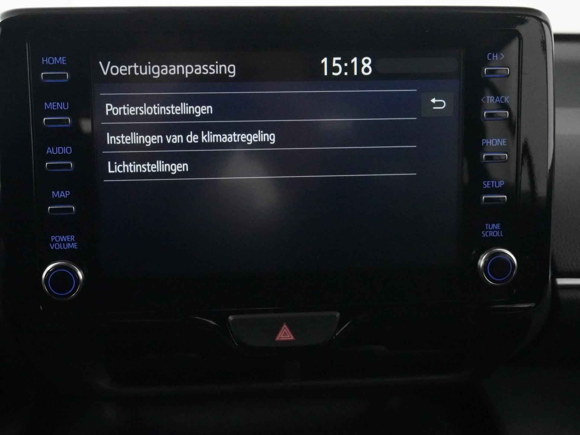 Toyota Yaris Cross 1.5 Hybrid Dynamic | Camera  | Carplay | Adaptive cruise | Zondag Open! - 28/34