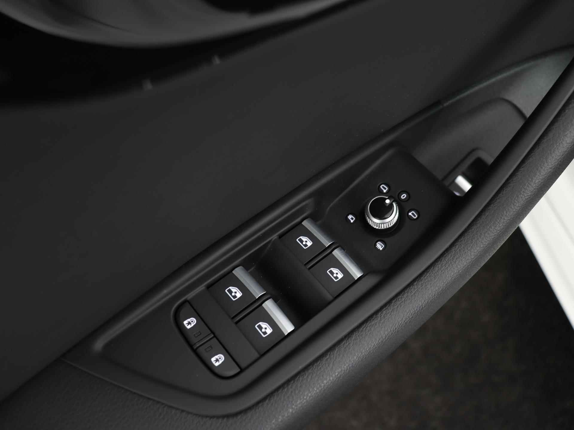 Audi A5 Sportback 35 TFSI S edition Competition | Matrix LED | Optiek Zwart | Apple CarPlay | Parkeerhulp | LED | 19" | Stoelverwarming | S-Line | - 27/54