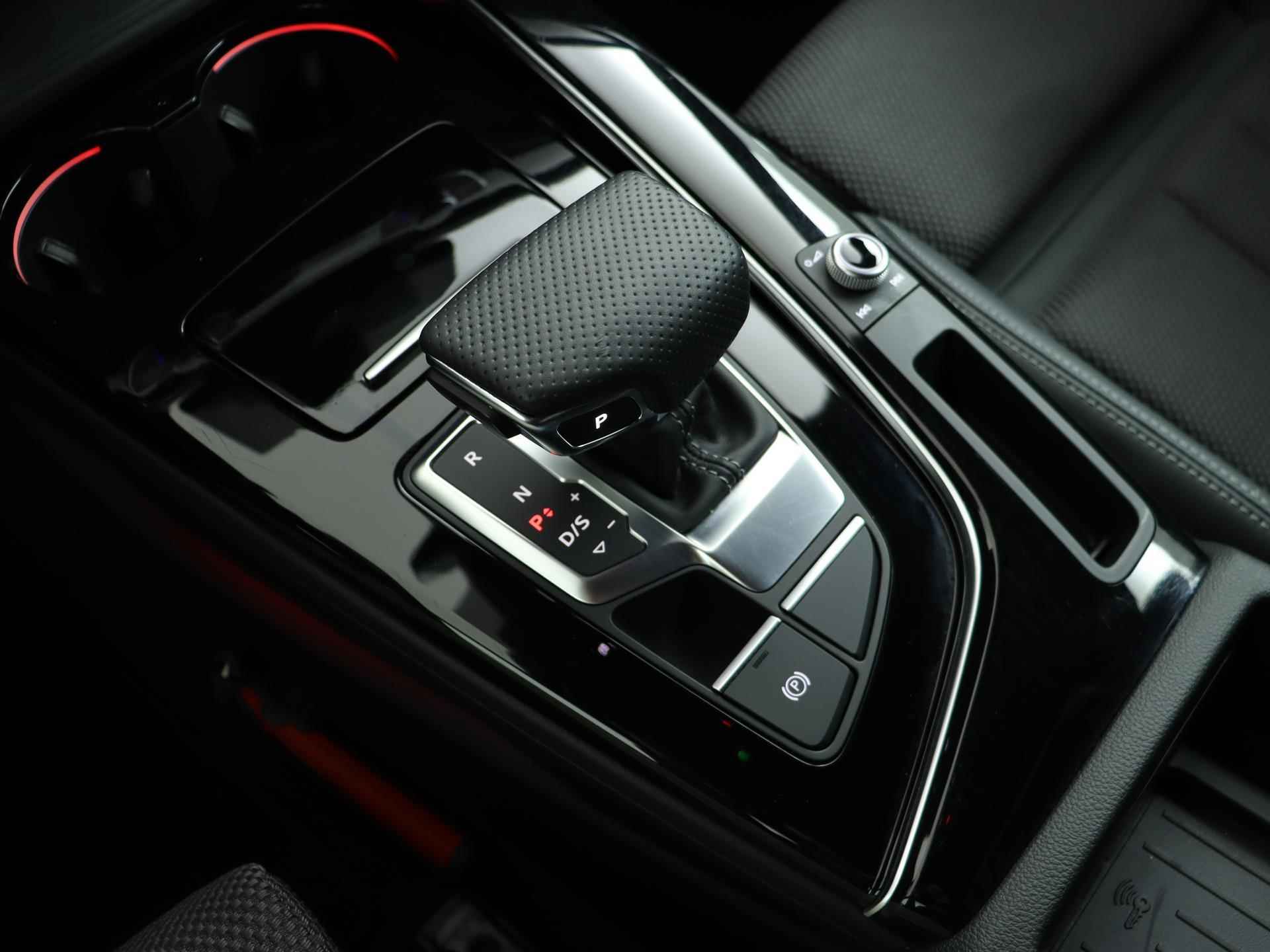 Audi A5 Sportback 35 TFSI S edition Competition | Matrix LED | Optiek Zwart | Apple CarPlay | Parkeerhulp | LED | 19" | Stoelverwarming | S-Line | - 50/54