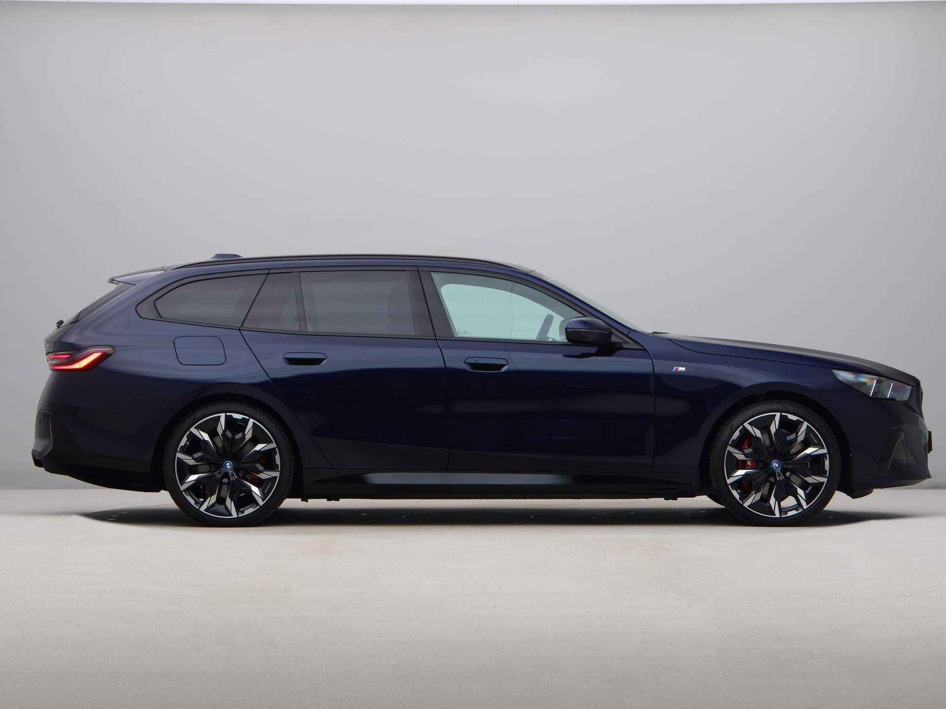 BMW i5 Touring eDrive40 84 kWh - 9/29