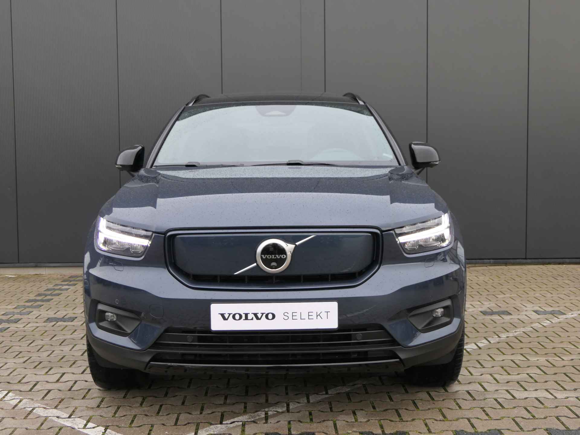 Volvo XC40 Single Motor Ultimate l Panoramadak l Trekhaak l Allseason l 360 camera - 27/42