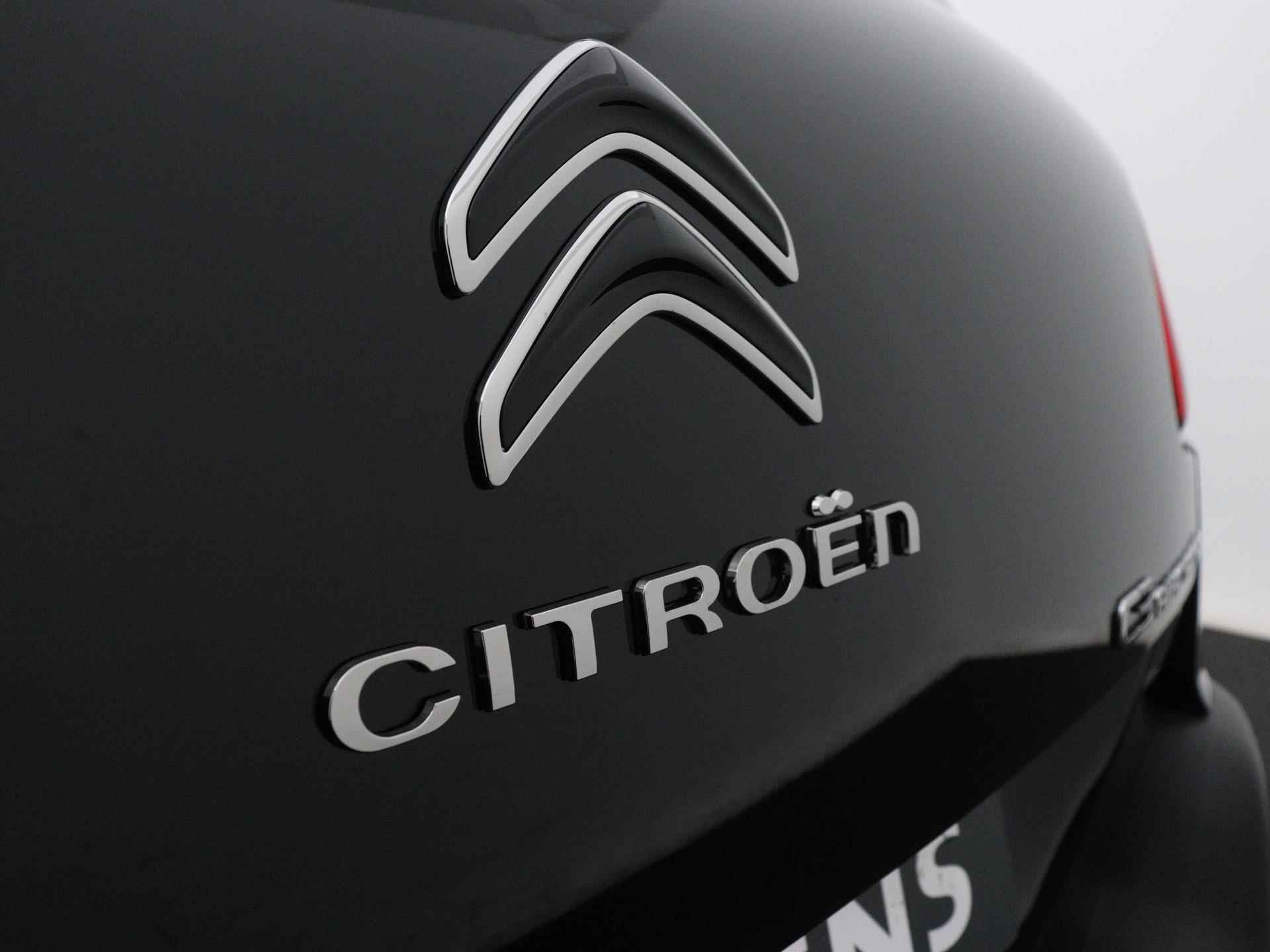 Citroen C3 Aircross 1.2 PureTech Plus 110pk | Uit voorraad leverbaar | Navigatie | Head-up display | Keyless | Climate Control | Cruise Control | Parkeersensoren | Led koplampen | Apple Carplay / Android Auto | Donker getint glas | 16" lichtmetalen velgen | - 26/34