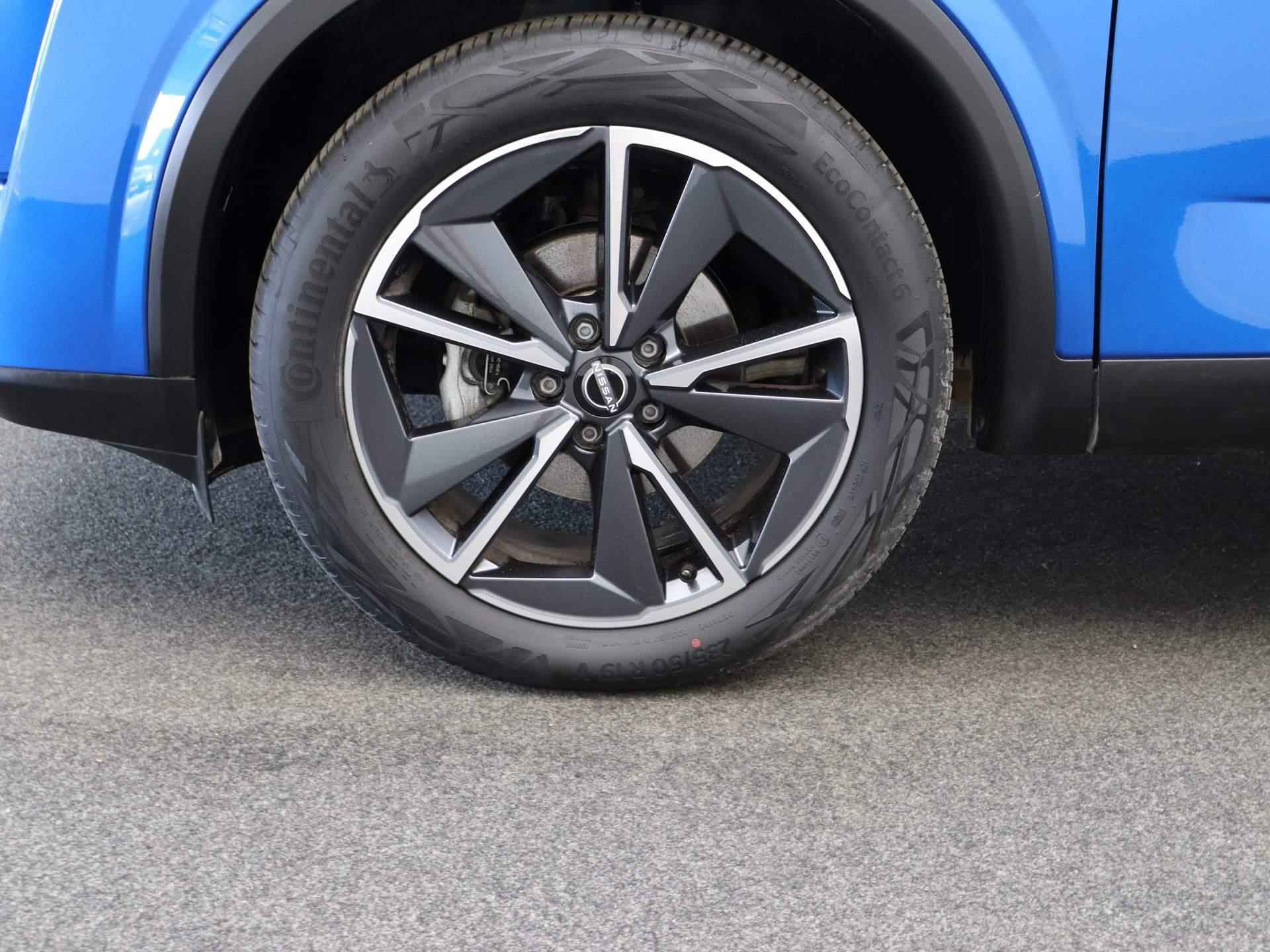 Nissan Qashqai 158pk MHEV Xtronic Tekna | Head Up Display | Rondom Camera's | Elektrisch Verstelbare Bestuurdersstoel | Elektrische Achterklep | - 17/39