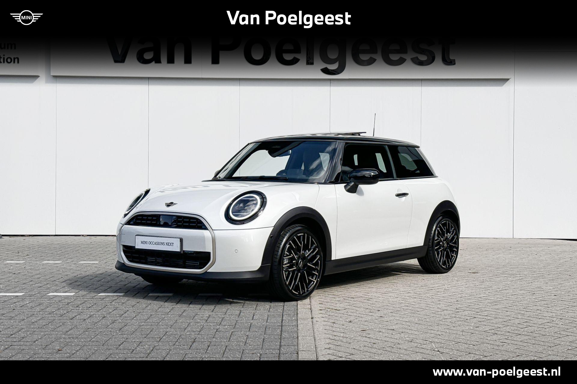 MINI 3-deurs Cooper C | Favoured Pakket M