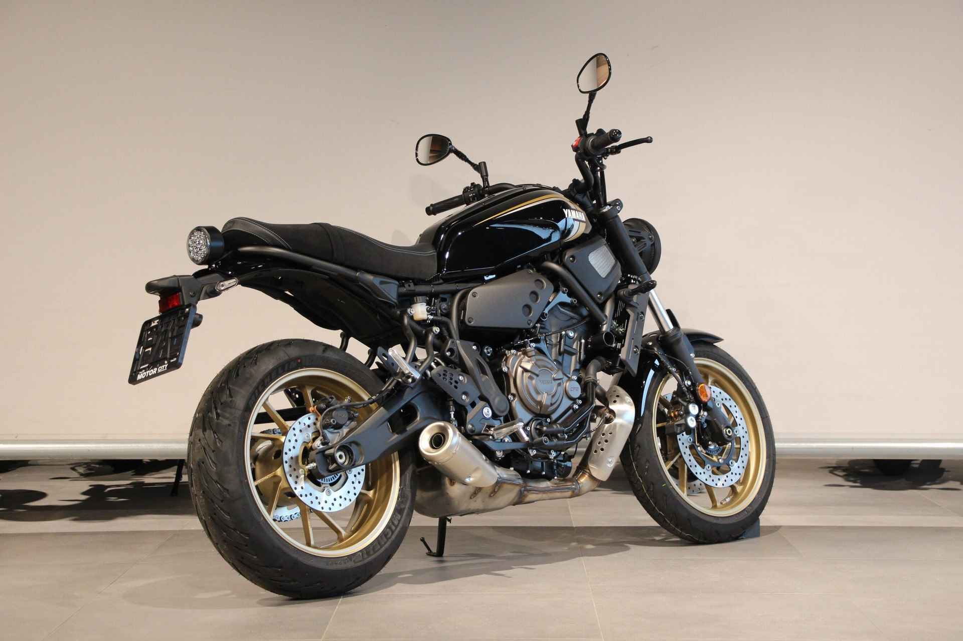 Yamaha XSR 700 ABS - 8/13