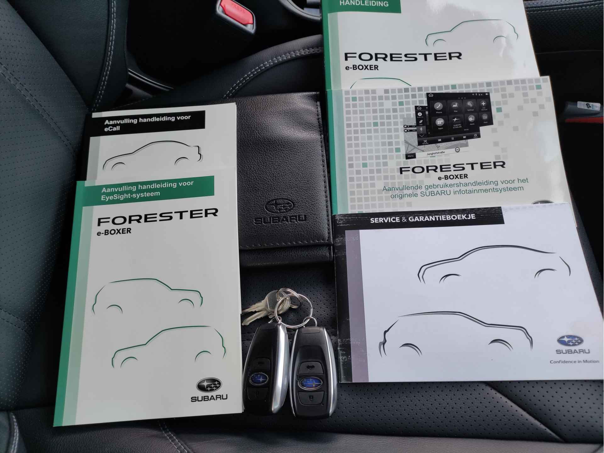 Subaru Forester 2.0i e-BOXER First Edition Afn.trekhaak - Panoramadak - Leder-  Blindspot detectie - Navigatie - Led verlichting - NL auto - 38/41
