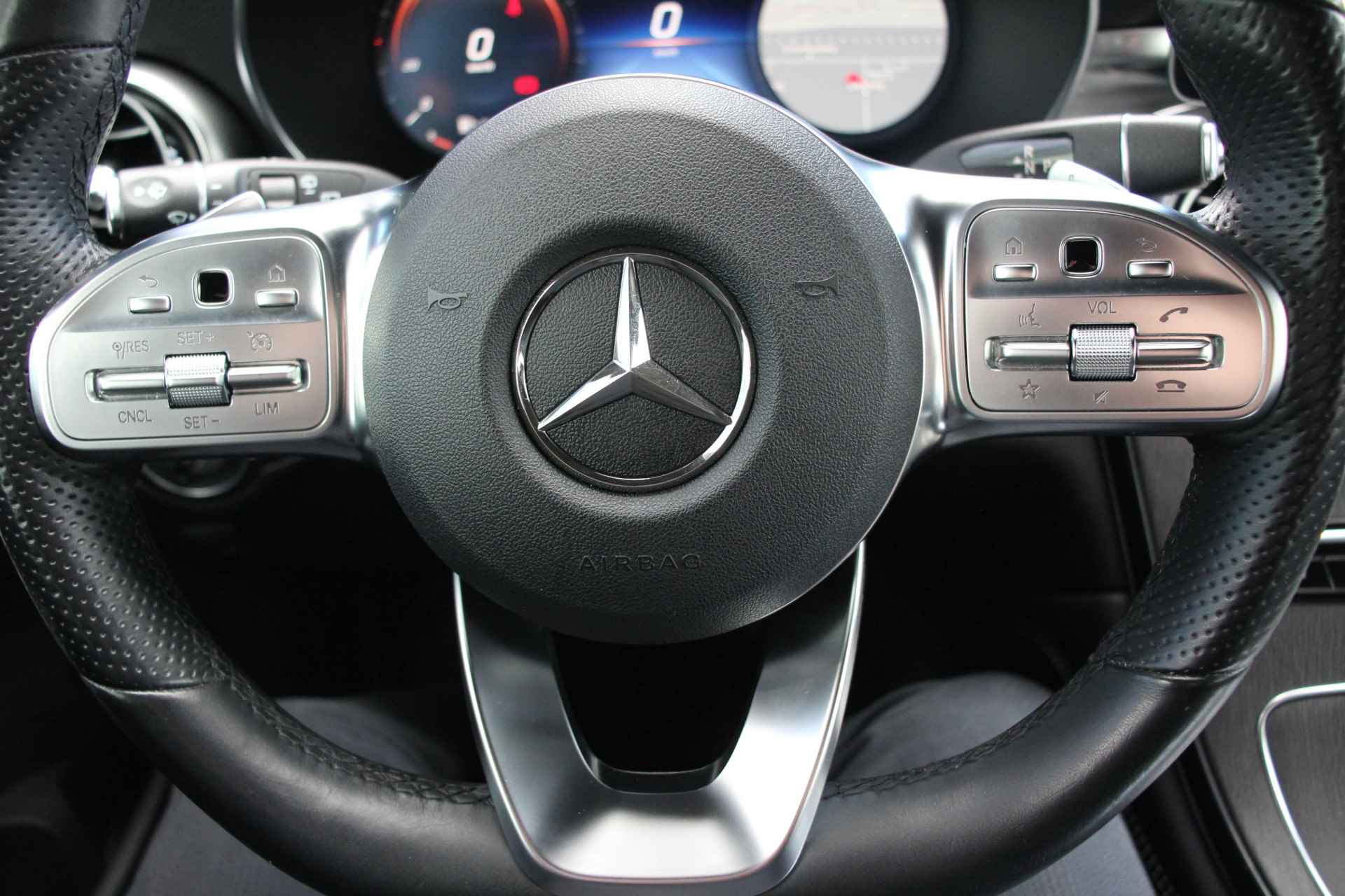 Mercedes-Benz GLC 200 4MATIC Premium Plus AMG | VC | Sfeerverlichting | 20'' - 20/38