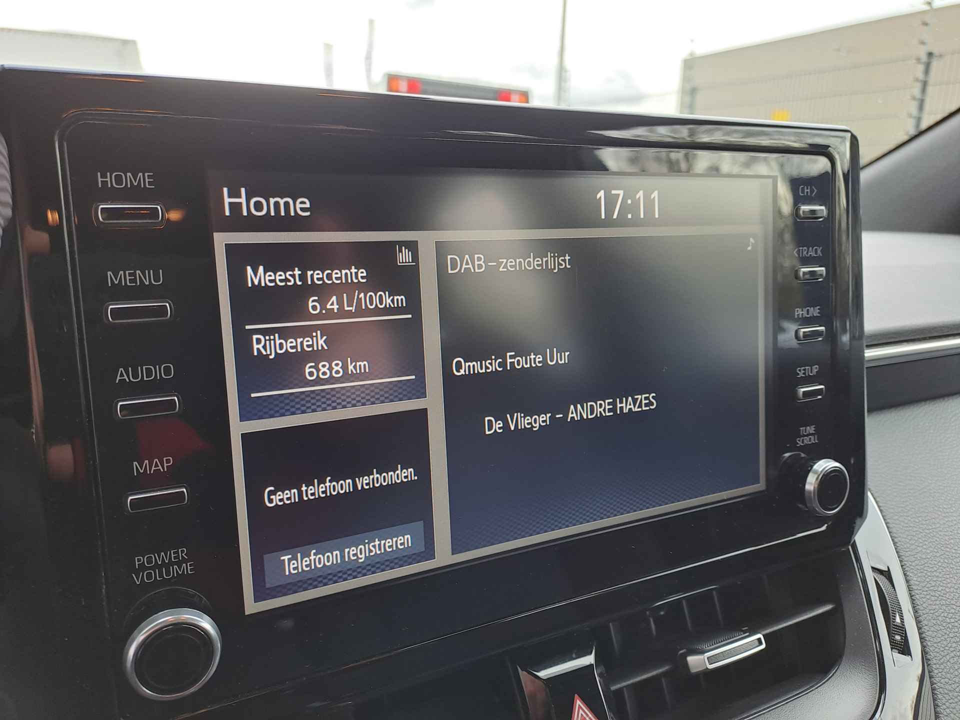 Toyota Corolla Touring Sports 1.8 Hybrid Active | Apple Carplay/Android Auto | Camera | Automaat - 22/30