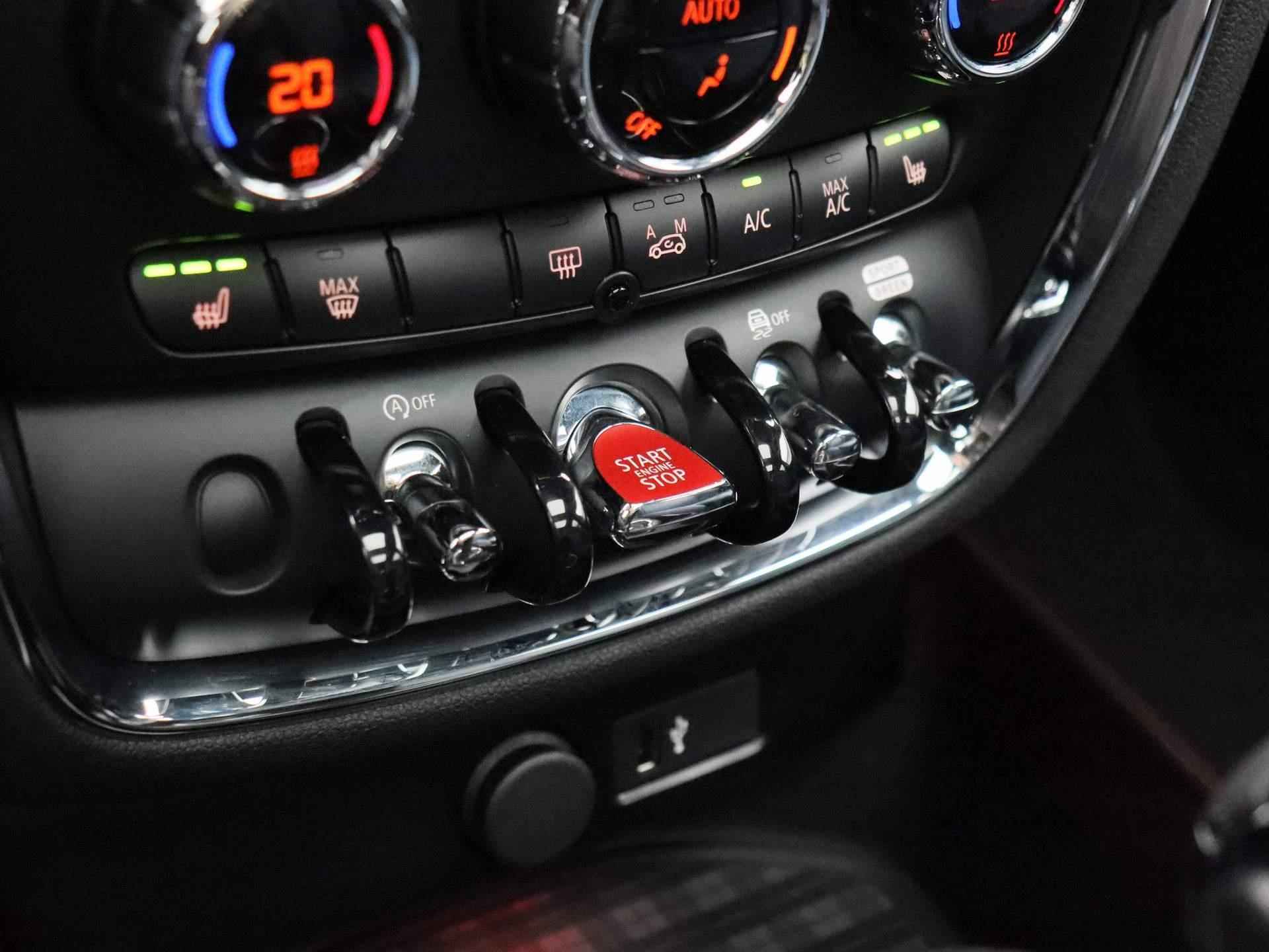 Mini Mini Clubman 2.0 Cooper S Knightsbridge Edition | Panoramadak | Automaat | Cruise Control | Navigatie | Stoelverwarming | - 20/44