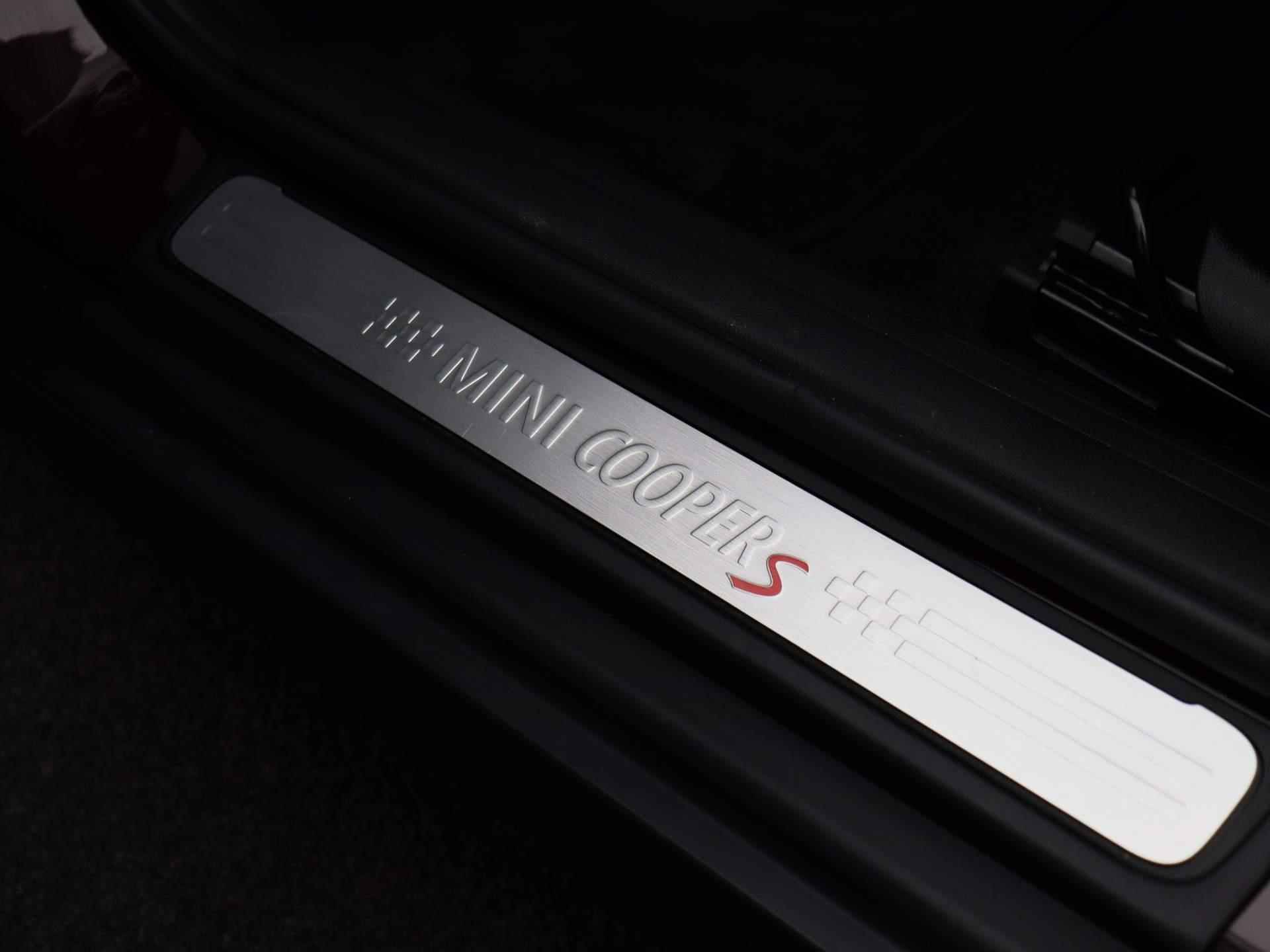 Mini Mini Clubman 2.0 Cooper S Knightsbridge Edition | Panoramadak | Automaat | Cruise Control | Navigatie | Stoelverwarming | - 32/44
