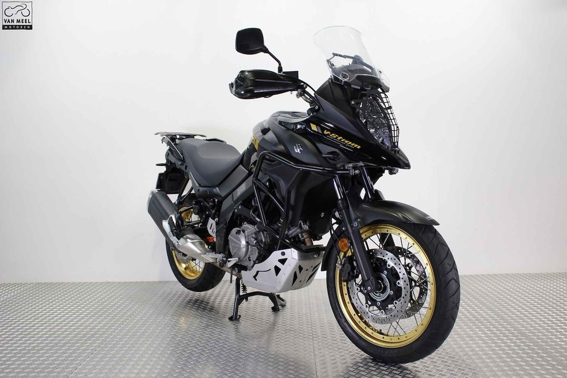 Suzuki DL 650 XTA Adventure - 2/12