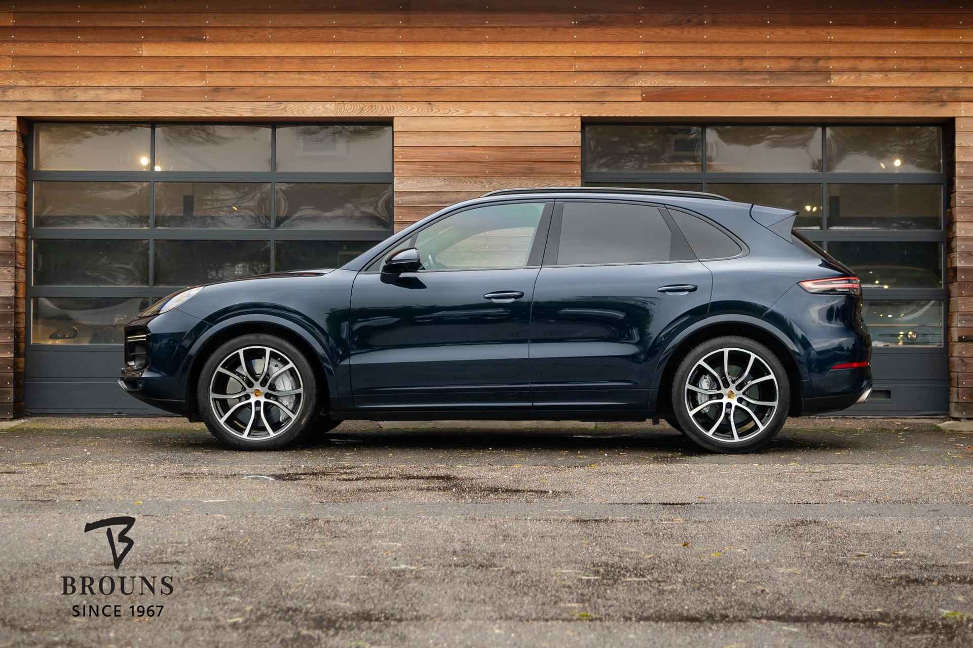 Porsche Cayenne 4.0 Turbo 550pk *Burmester-SoftClose-Panorama-PASM - 2/37