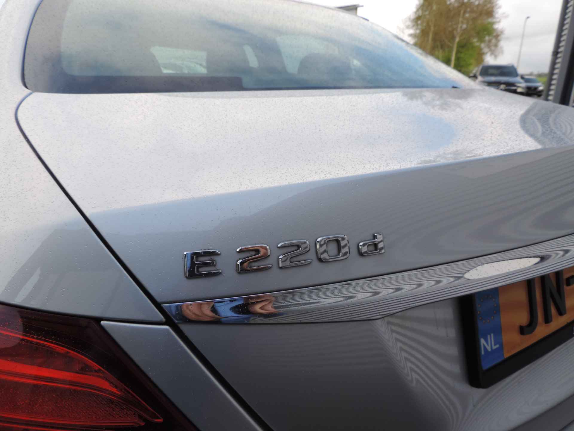 Mercedes-Benz E-Klasse 220 d Lease Edition - 7/24