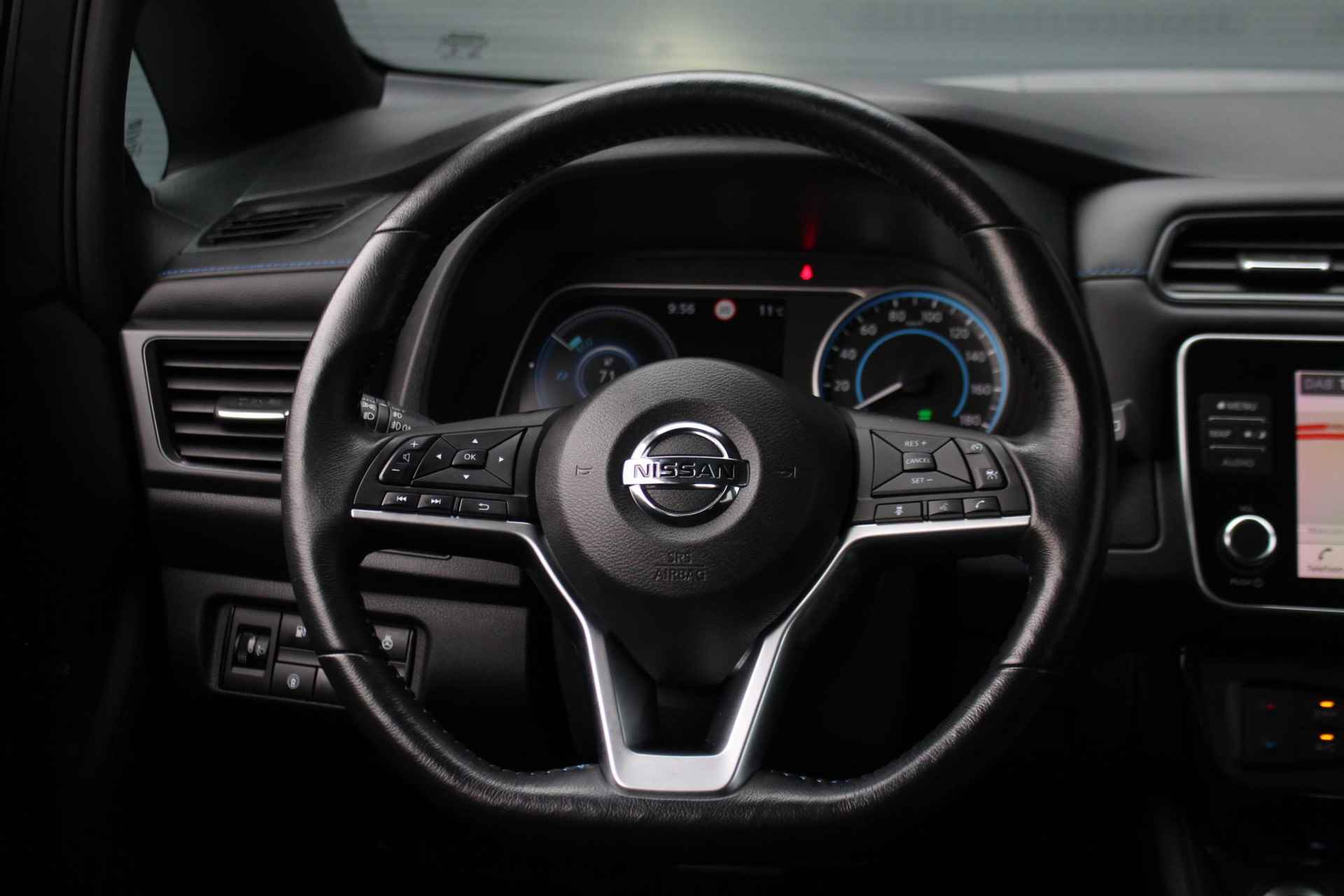 Nissan LEAF e+ N-Connecta 62 kWh 218pk | Warmtepomp | 360 Camera | Navigatie | Stoelverwarming | Adaptive Cruise Control | LED Koplampen | LMV - 23/38