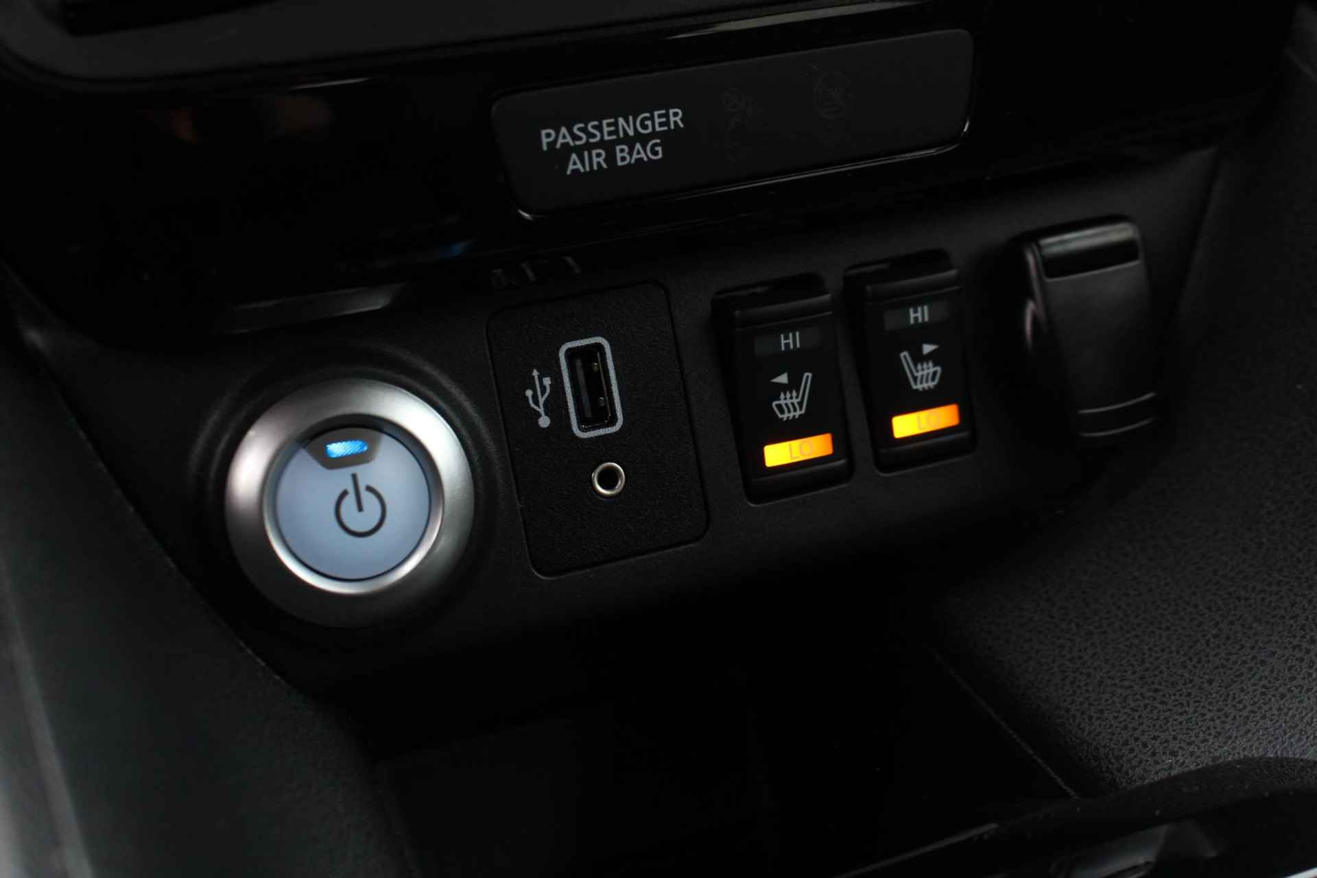 Nissan LEAF e+ N-Connecta 62 kWh 218pk | Warmtepomp | 360 Camera | Navigatie | Stoelverwarming | Adaptive Cruise Control | LED Koplampen | LMV - 29/38