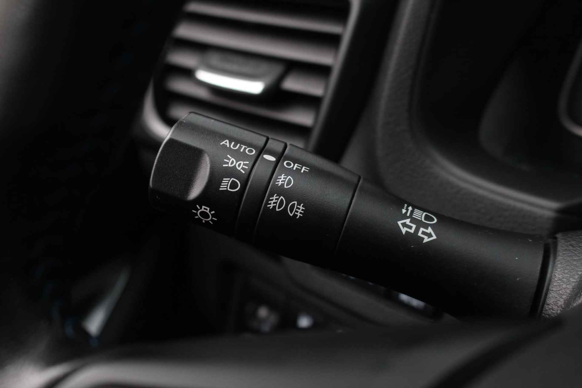 Nissan LEAF e+ N-Connecta 62 kWh 218pk | Warmtepomp | 360 Camera | Navigatie | Stoelverwarming | Adaptive Cruise Control | LED Koplampen | LMV - 35/38