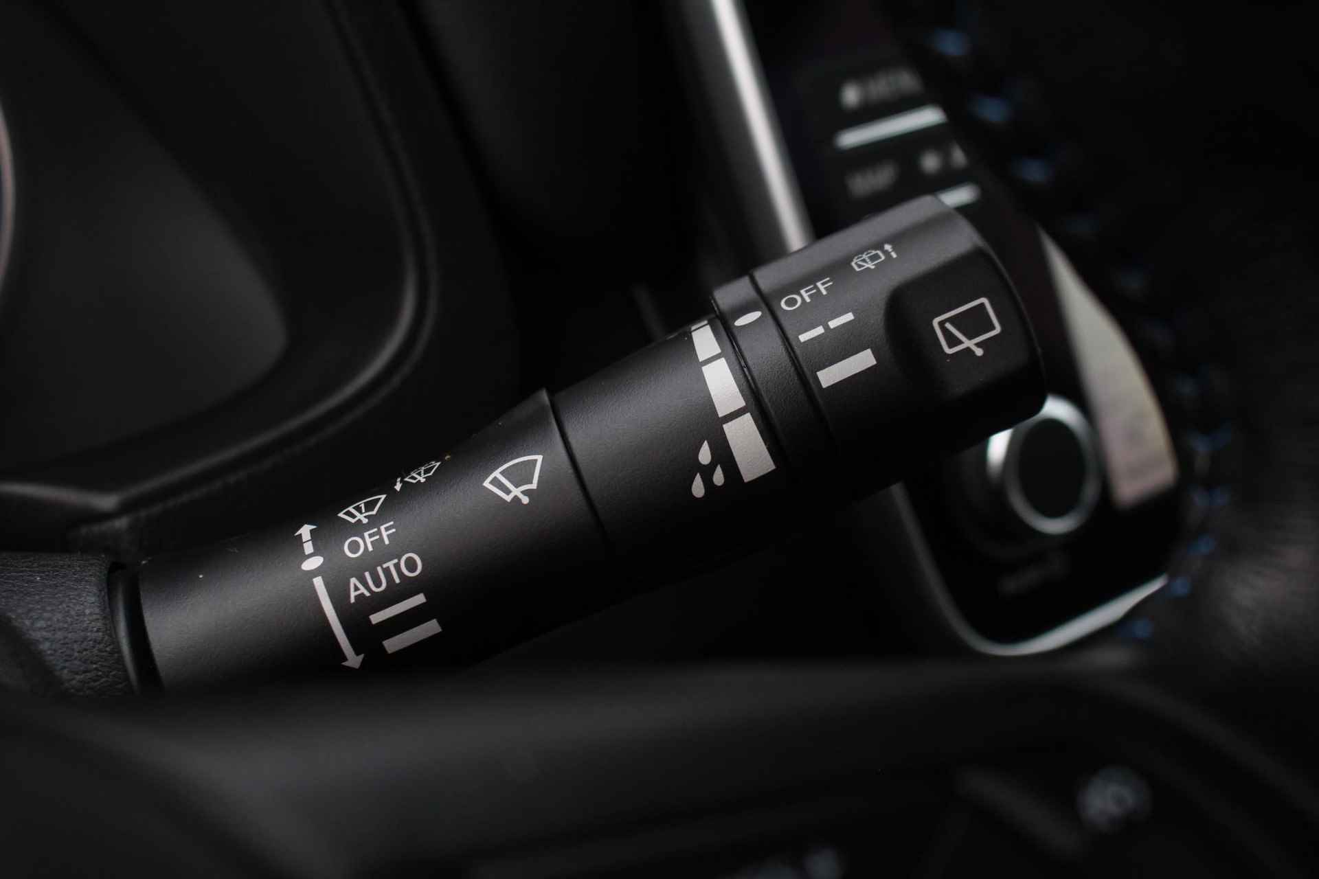 Nissan LEAF e+ N-Connecta 62 kWh 218pk | Warmtepomp | 360 Camera | Navigatie | Stoelverwarming | Adaptive Cruise Control | LED Koplampen | LMV - 36/38