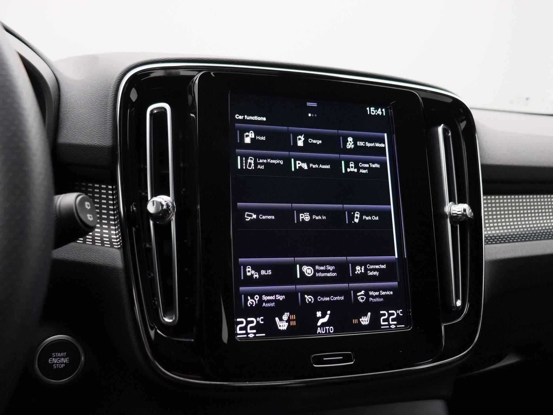 Volvo XC40 1.5 T5 Recharge R-Design | Automaat | Navigatie | Stoel\Stuur verwarming | Camera | Virtual cockpit | Elec. kofferklep | Climate control | Harman Kardon | Apple carplay - 32/42